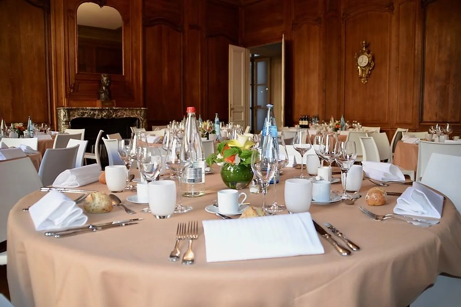 Île-de-France, TRAITEURS - SAINT-CLOUD (HAUTS-DE-SEINE) : AUX JARDINS DES SENS