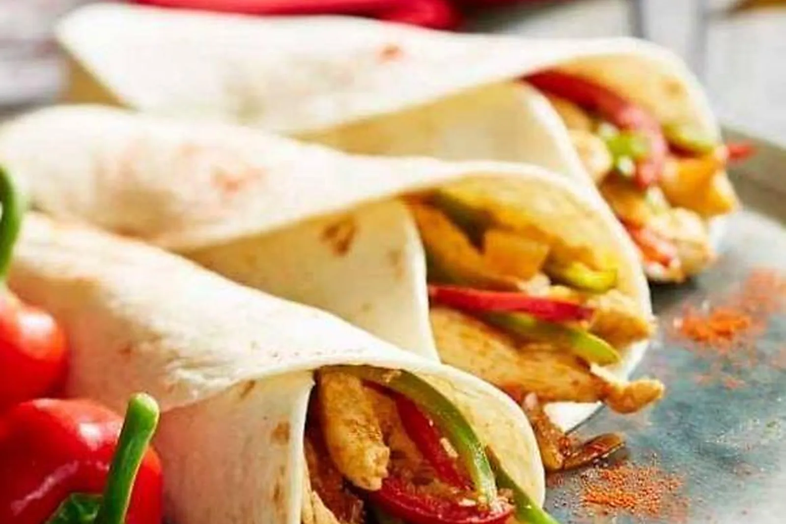 Aquitaine-Limousin-Poitou-Charentes, TRAITEURS - SAINT-CYPRIEN (DORDOGNE) : BOUNICHOU ET FILS