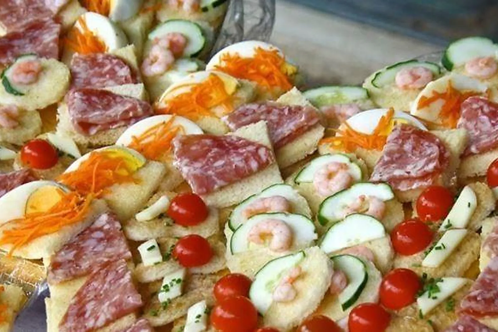 Aquitaine-Limousin-Poitou-Charentes, TRAITEURS - SAINT-CYPRIEN (DORDOGNE) : BOUNICHOU ET FILS