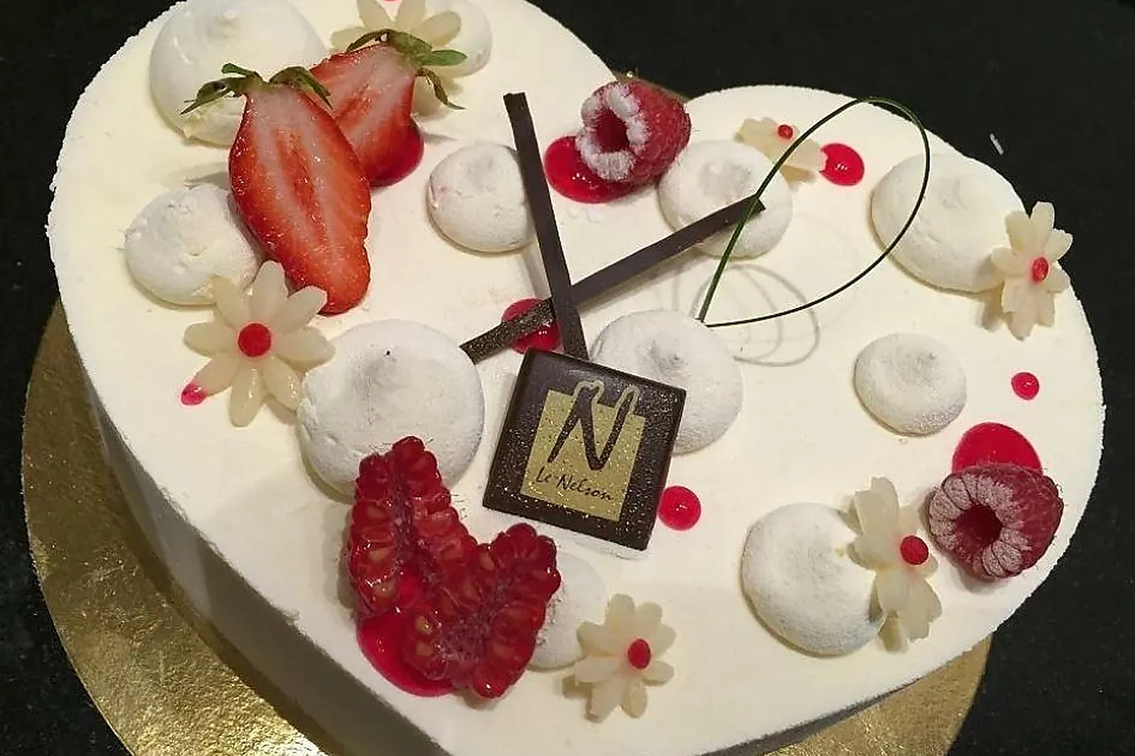 Auvergne-Rhône-Alpes, TRAITEURS - SAINT-ETIENNE (LOIRE) : LE NELSON PATISSERIE