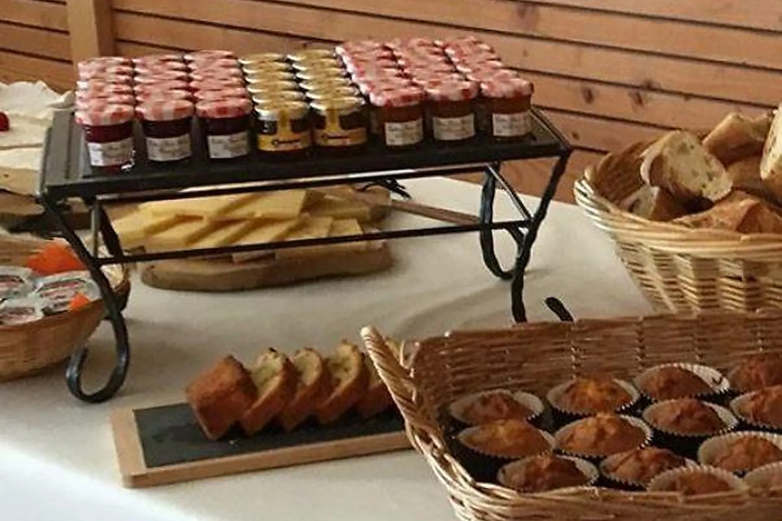 Centre - Val de Loire, TRAITEURS - SAINT GERMAIN DU PUY (CHER) : AUX SAVEURS GOURMANDES