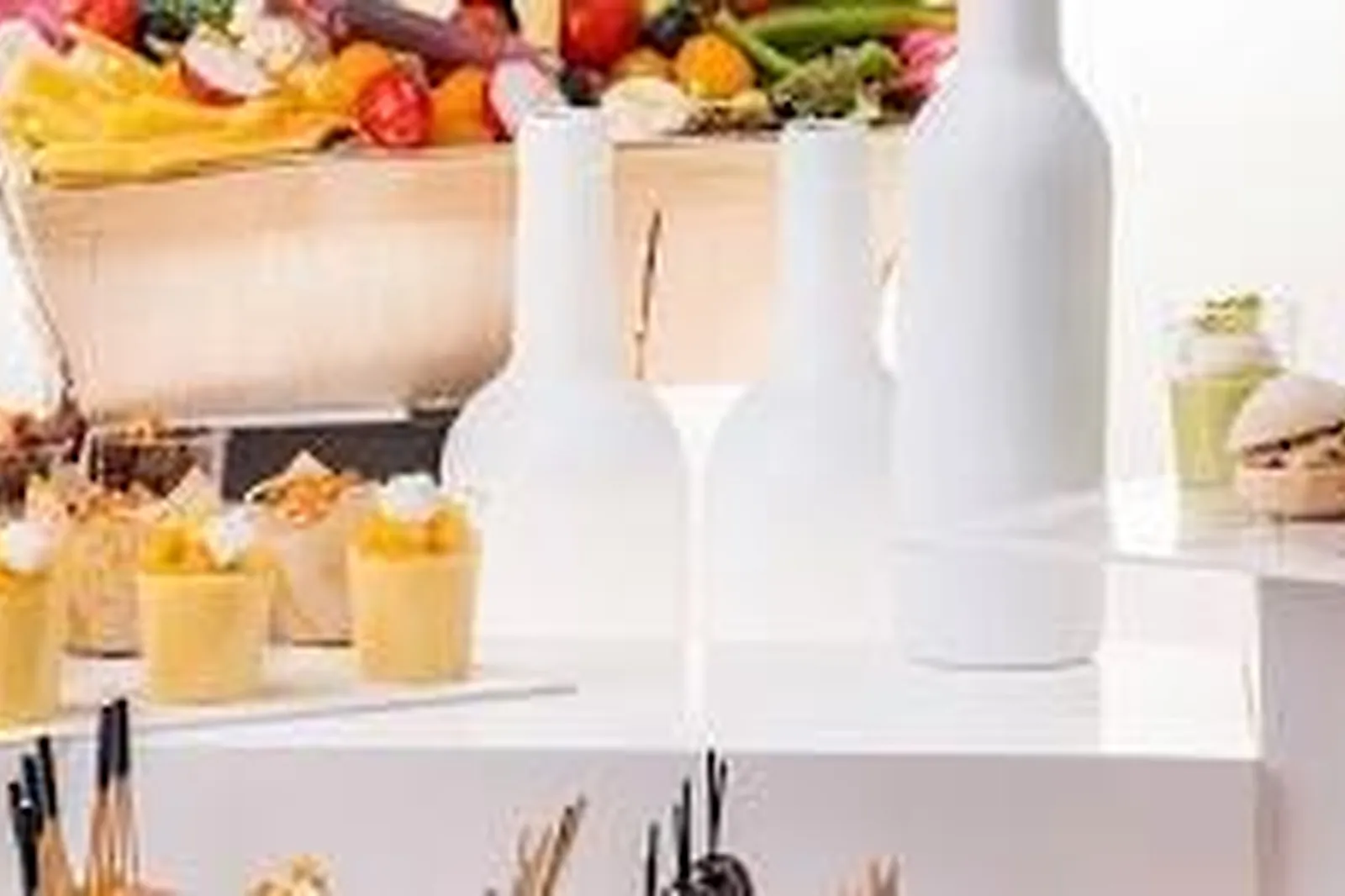 Aquitaine-Limousin-Poitou-Charentes, TRAITEURS - SAINT JEAN D’ILLAC (GIRONDE) : MONBLANC TRAITEUR