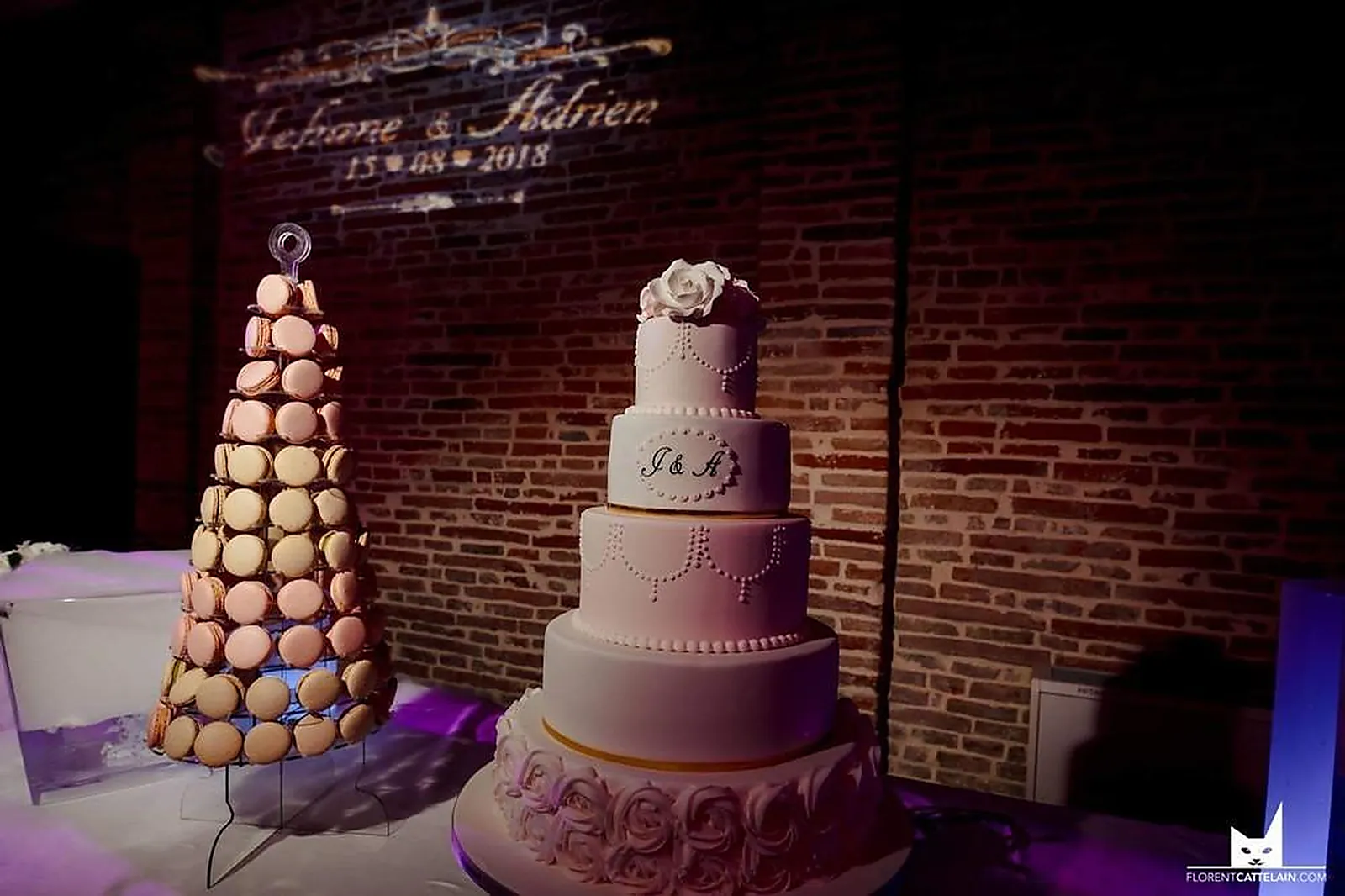 Languedoc-Roussillon-Midi-Pyrénées, TRAITEURS - SAINT-JORY (HAUTE-GARONNE) : MACARONS LOUZIEH