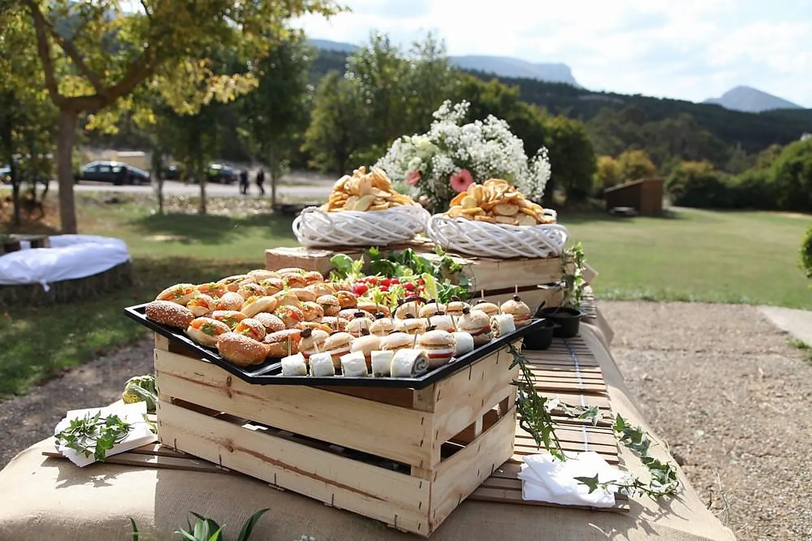 Provence-Alpes-Côte d'Azur, TRAITEURS - SAINT-VALLIER-DE-THIEY (ALPES-MARITIMES) : JAUDYS TRAITEUR