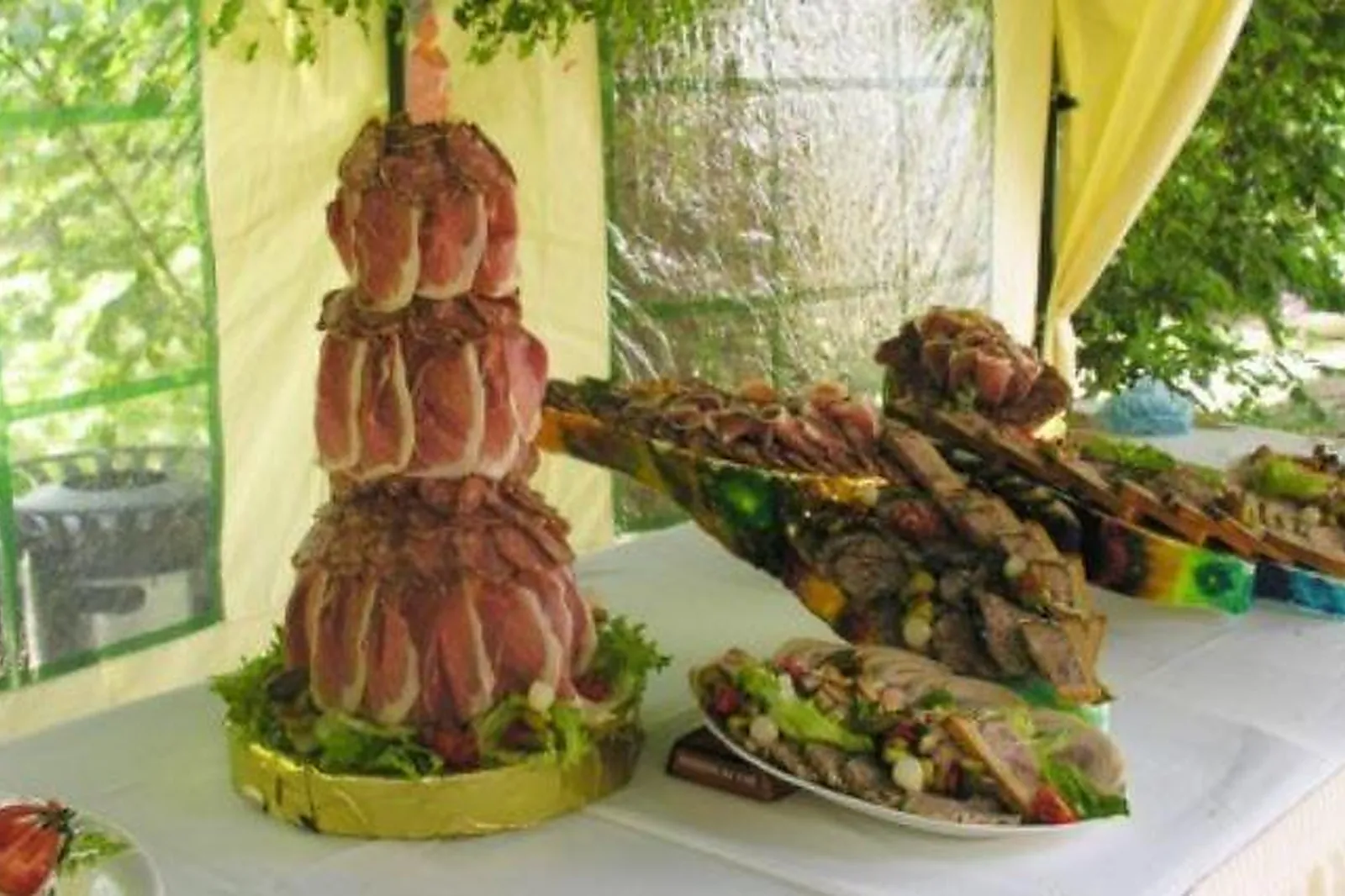 Auvergne-Rhône-Alpes, TRAITEURS - ST-GEORGES-D’ESPERANCHE (ISÈRE) : BERTHET TRAITEUR