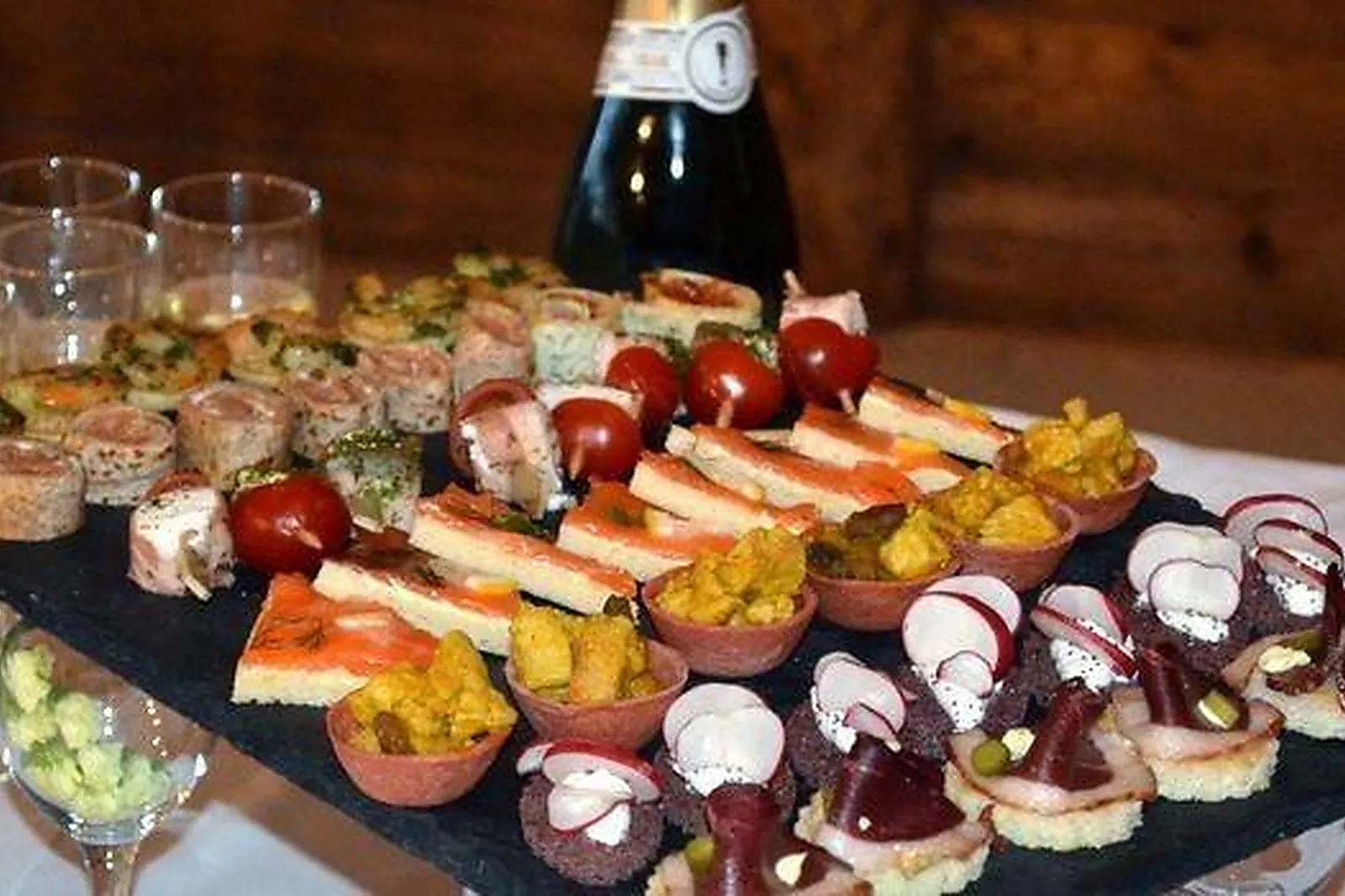 Auvergne-Rhône-Alpes, TRAITEURS - SEYNOD (HAUTE-SAVOIE) : TRAITEUR VIRET