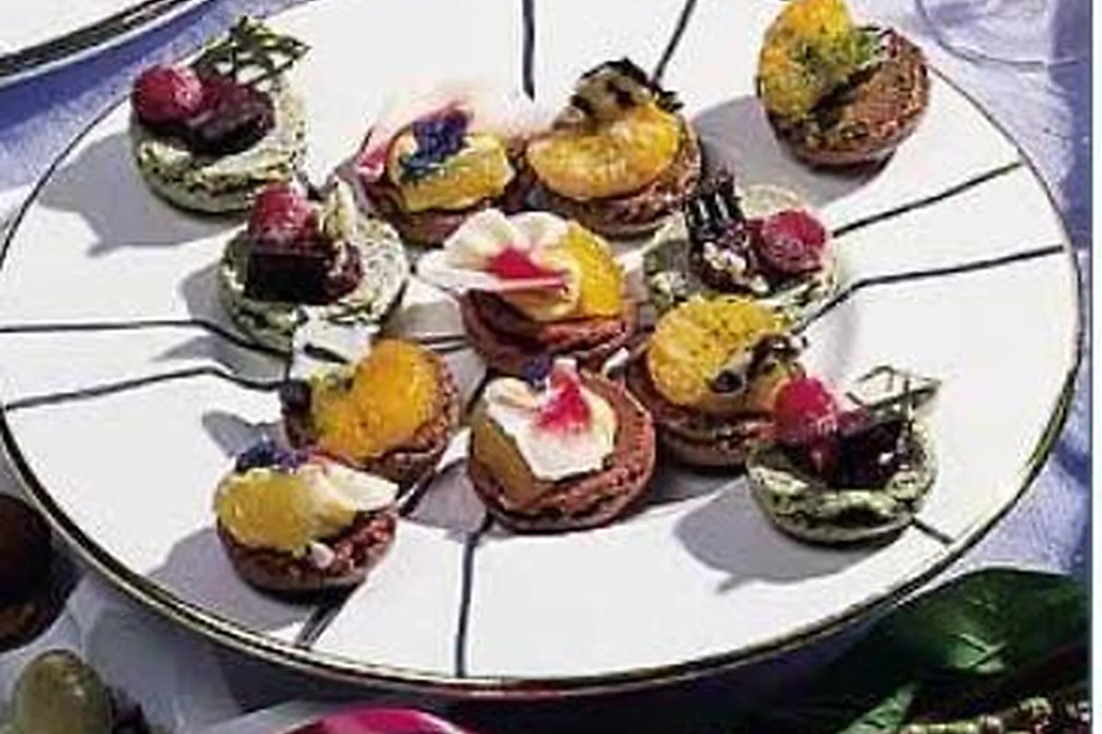 Auvergne-Rhône-Alpes, TRAITEURS - THIL (AIN) : ARLEQUIN TRAITEUR