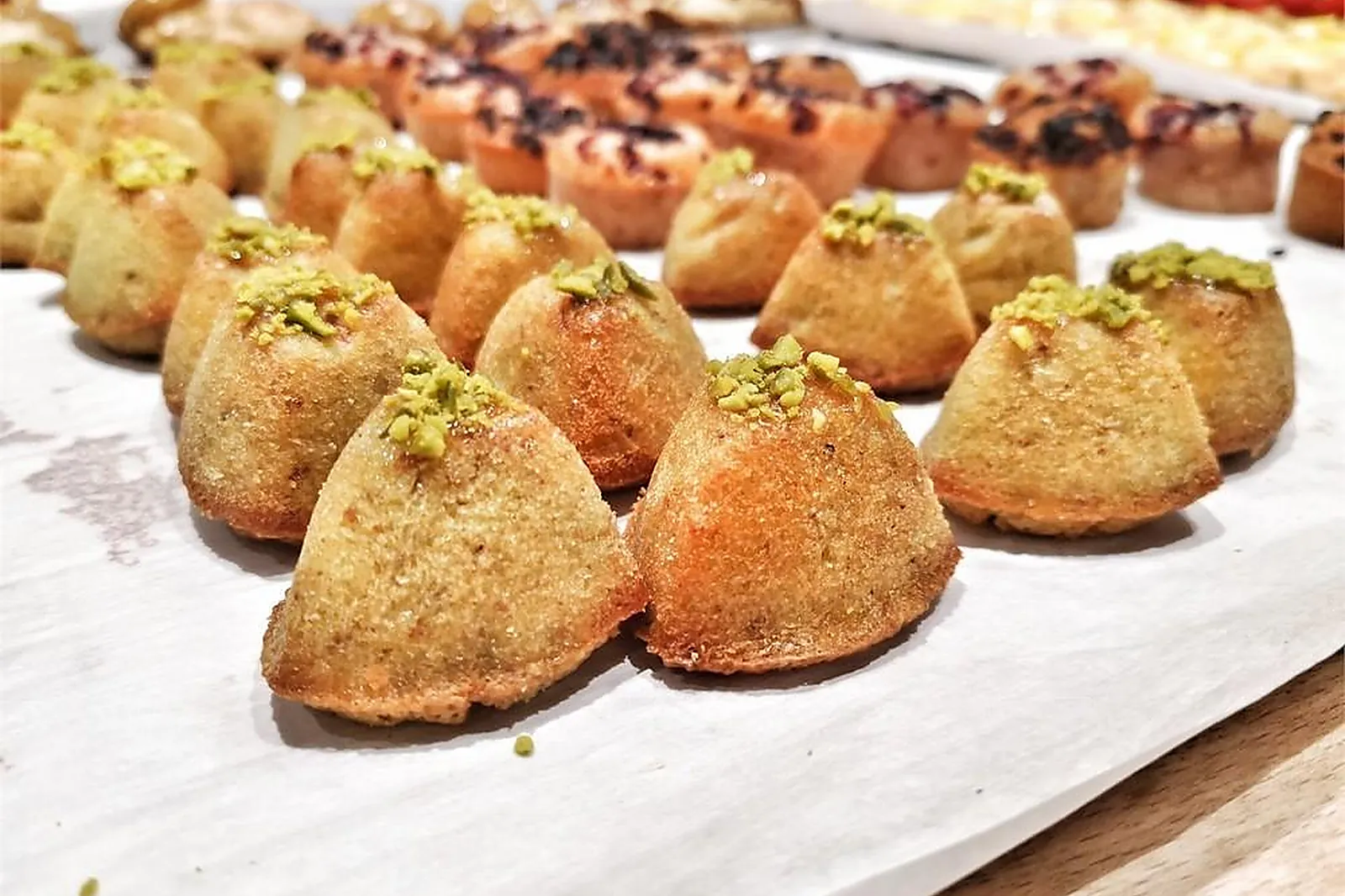 Auvergne-Rhône-Alpes, TRAITEURS - THONON-LES-BAINS (HAUTE-SAVOIE) : CHAUMONTET AND CO