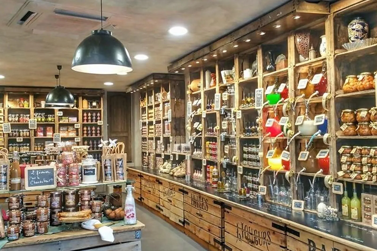 Provence-Alpes-Côte d'Azur, TRAITEURS - TOULON (VAR) : LE COMPTOIR DE MATHILDE