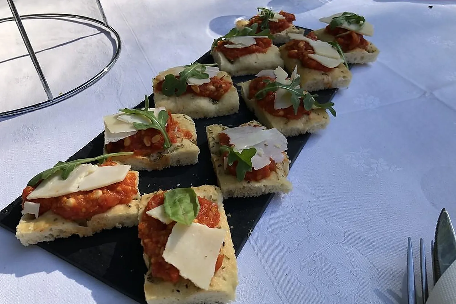 Provence-Alpes-Côte d'Azur, TRAITEURS - TRETS (BOUCHES-DU-RHÔNE) : CINO TRAITEUR