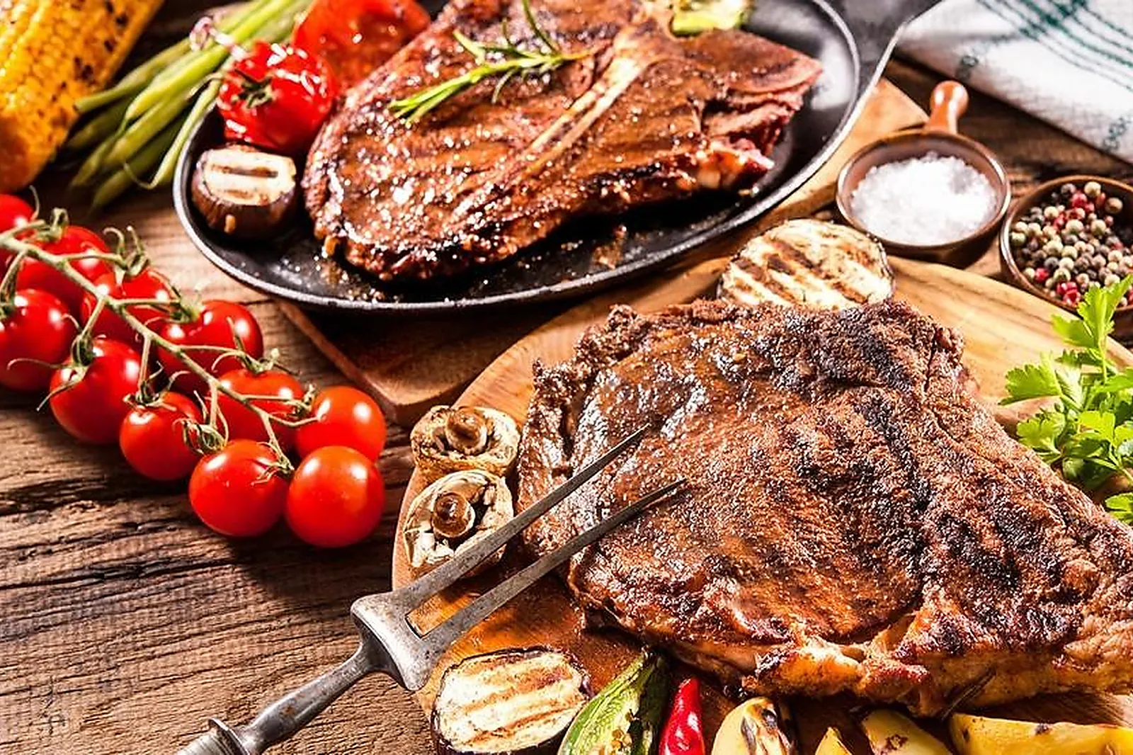 Languedoc-Roussillon-Midi-Pyrénées, TRAITEURS - UCHAUD (GARD) : LA TOQUE GOURMANDE