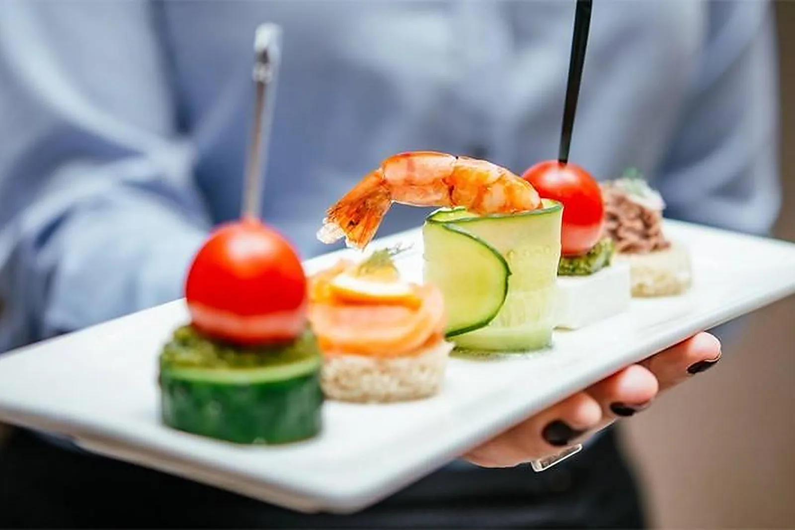 Languedoc-Roussillon-Midi-Pyrénées, TRAITEURS - UCHAUD (GARD) : LA TOQUE GOURMANDE