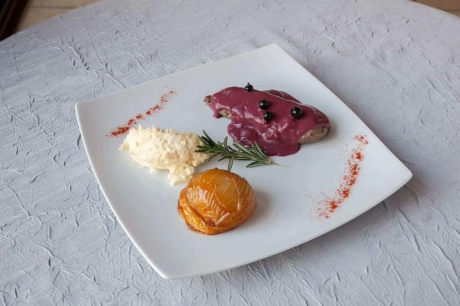 Centre - Val de Loire, TRAITEURS - UNVERRE (EURE-ET-LOIR) : LA SPIRALE