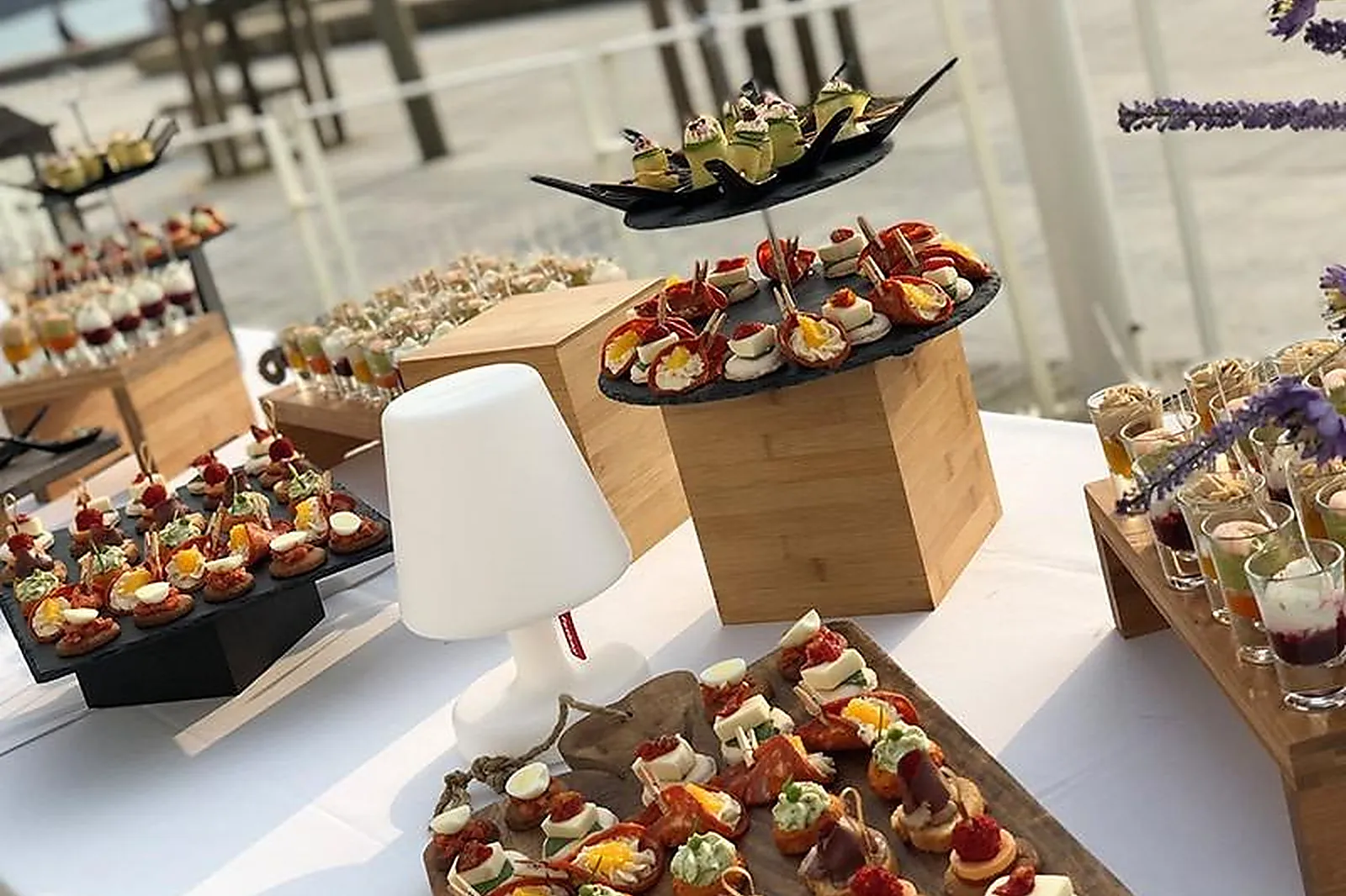 Aquitaine-Limousin-Poitou-Charentes, TRAITEURS - URRUGNE (PYRÉNÉES-ATLANTIQUES) : EIZMENDI TRAITEUR