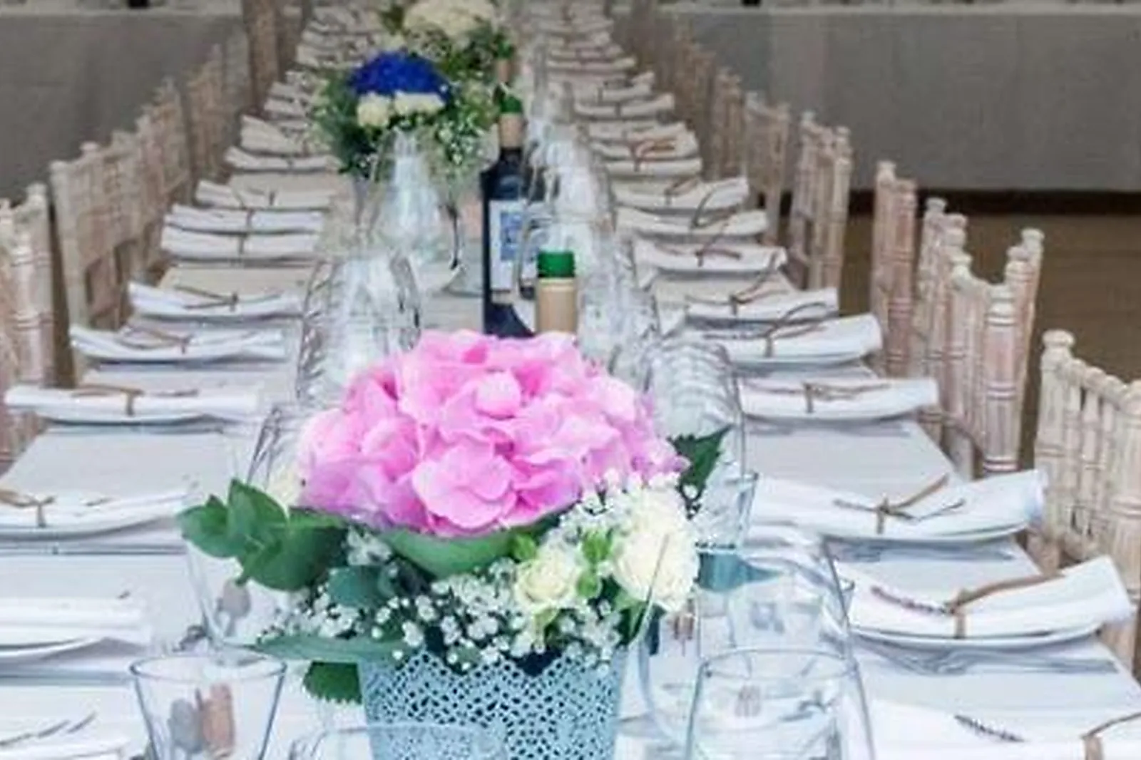 Pays de la Loire, TRAITEURS - VALANJOU (MAINE-ET-LOIRE) : DELAUNAY ET FILS