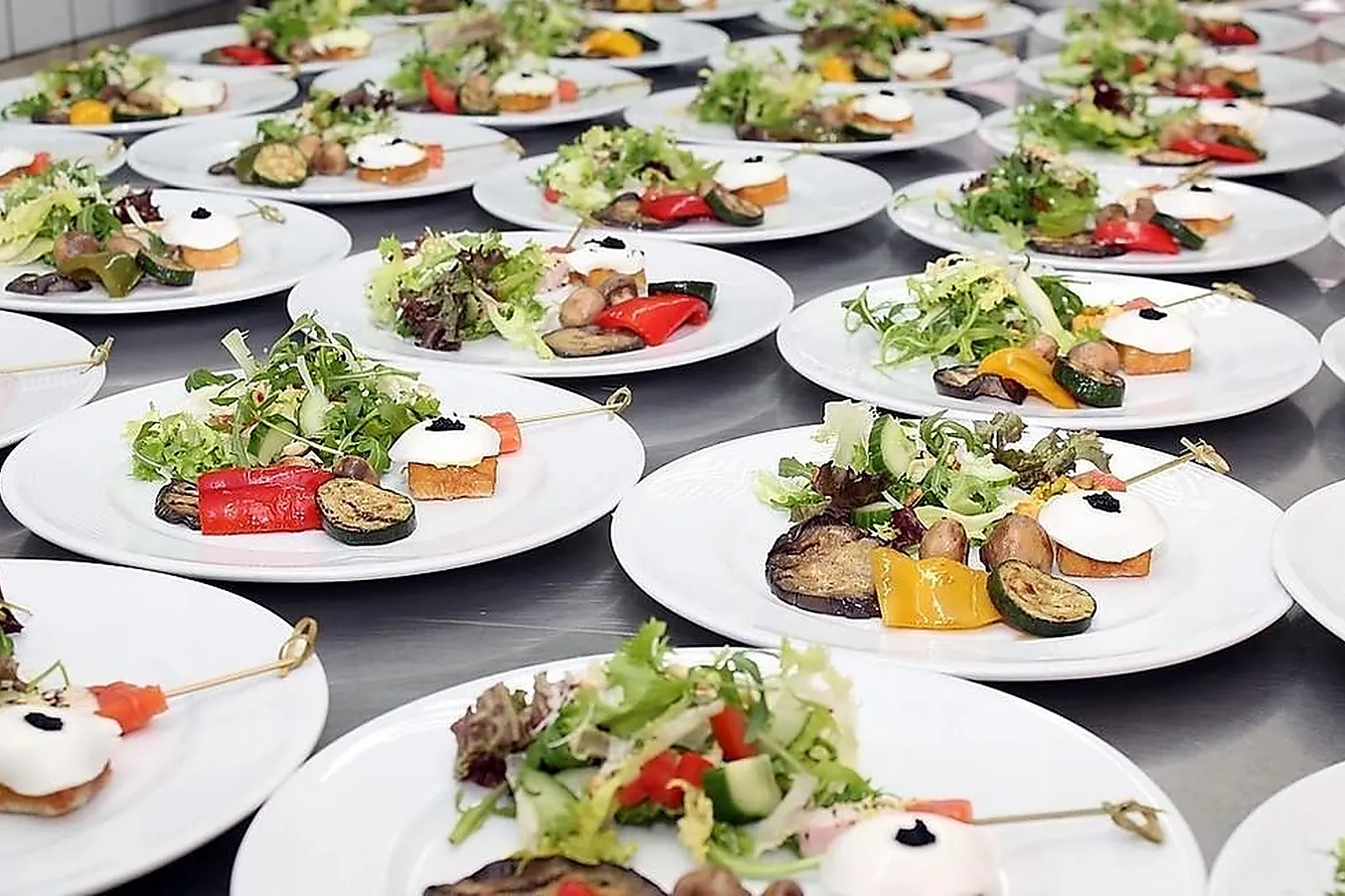 Provence-Alpes-Côte d'Azur, TRAITEURS - VALBONNE (ALPES-MARITIMES) : LES GOURMETTES