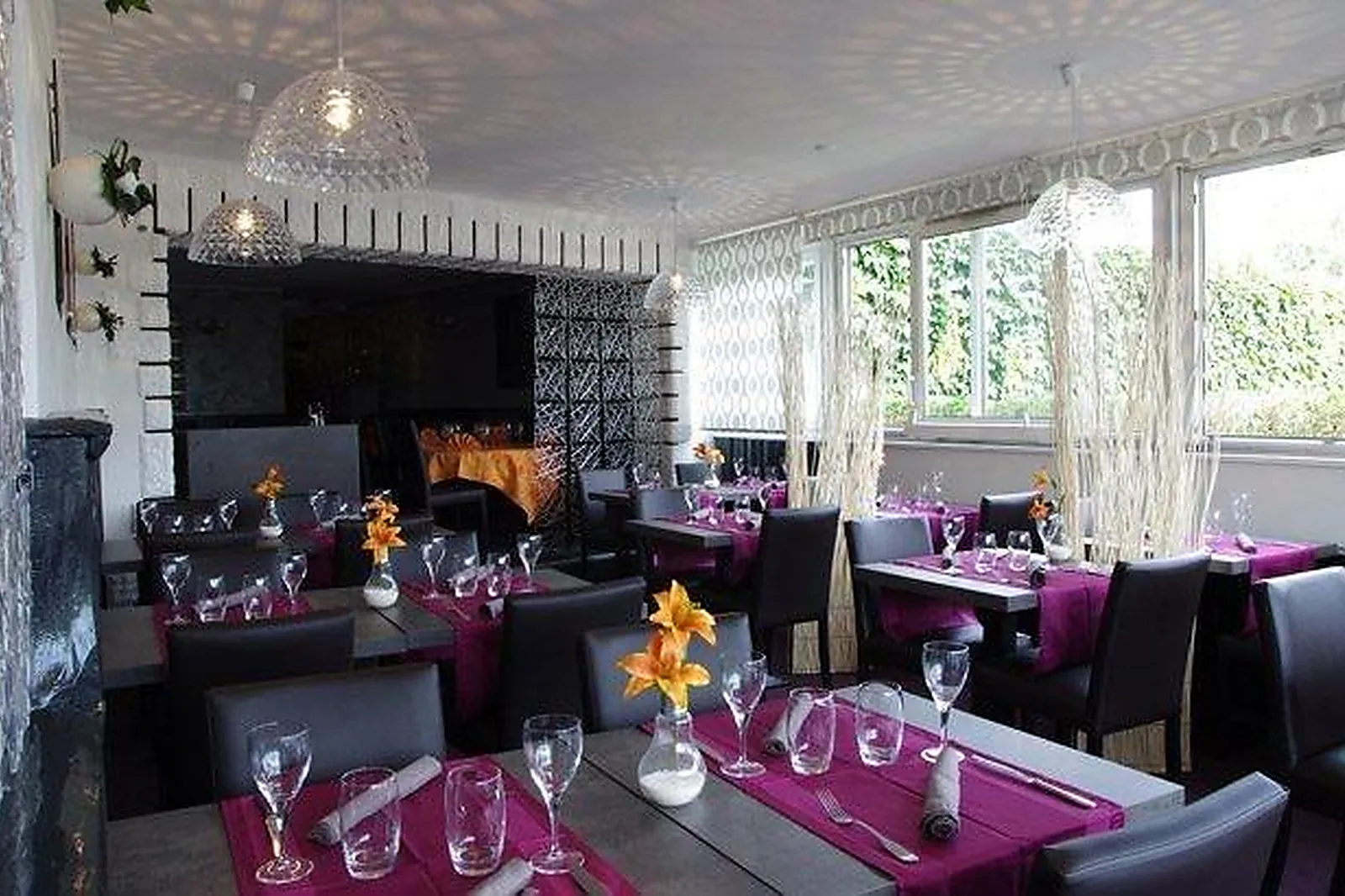 Alsace-Champagne-Ardenne-Lorraine, TRAITEURS - VANDOEUVRE-LES-NANCY (MEURTHE-ET-MOSELLE) : LE BRICHAMBEAU