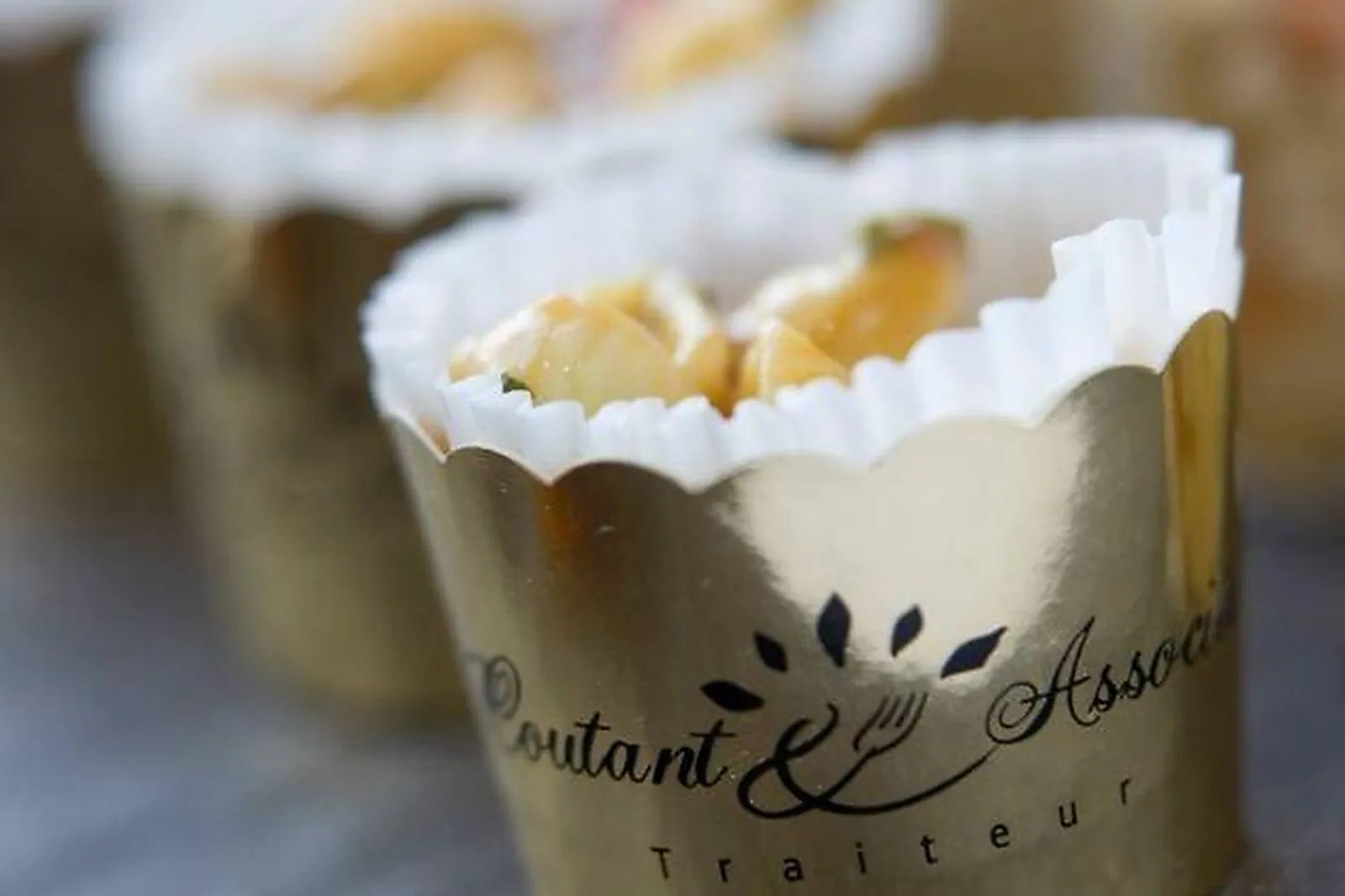 Aquitaine-Limousin-Poitou-Charentes, TRAITEURS - VASLES (DEUX-SÈVRES) : COUTANT ET ASSOCIÉS