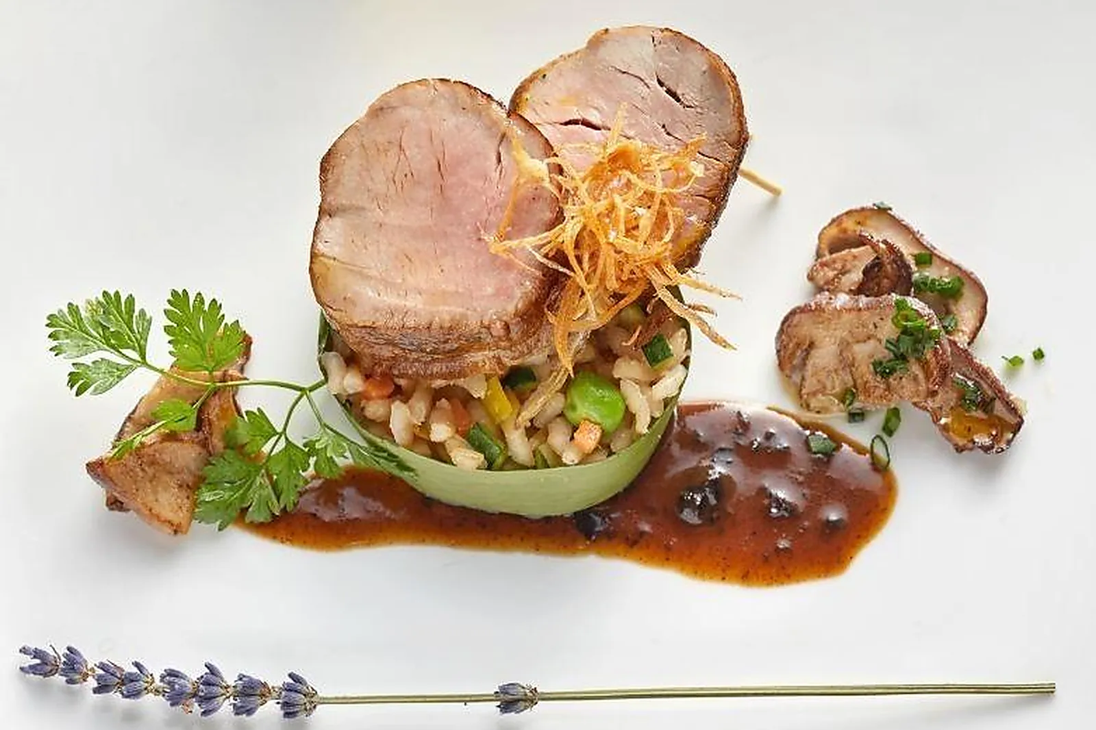 Traiteurs, TRAITEURS - VILLENEUVE-LÈS-AVIGNON (GARD) : LA VALLERGUE