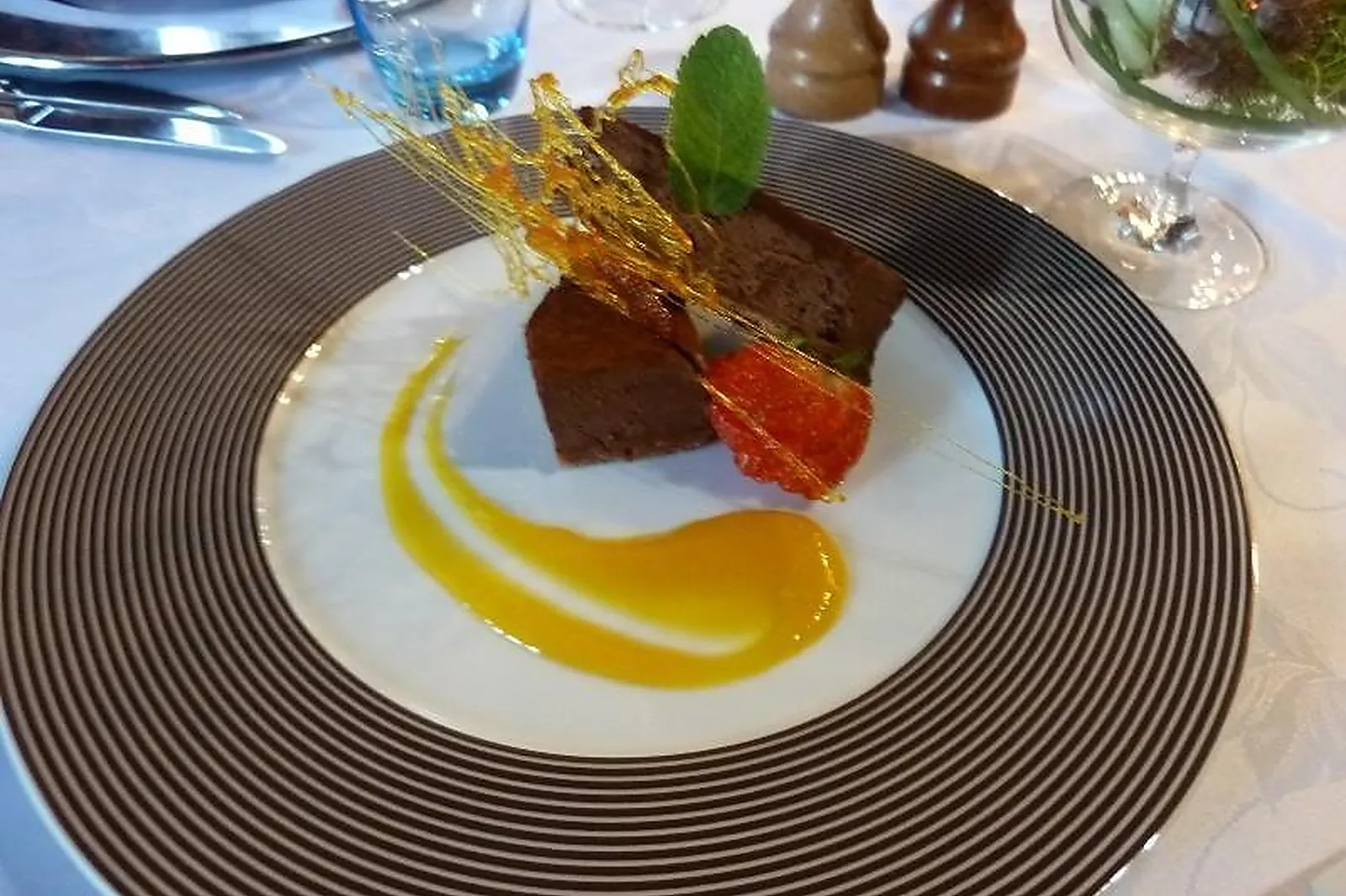 Traiteurs, TRAITEURS - VILLERS POL (NORD) : NESTOR RÉCEPTIONS