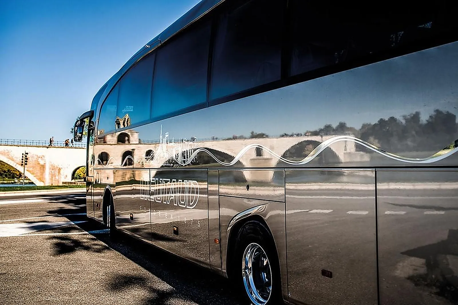 Transfert, VÉHICULES DE PRESTIGE - AVIGNON (VAUCLUSE) : AUTOCARS LIEUTAUD