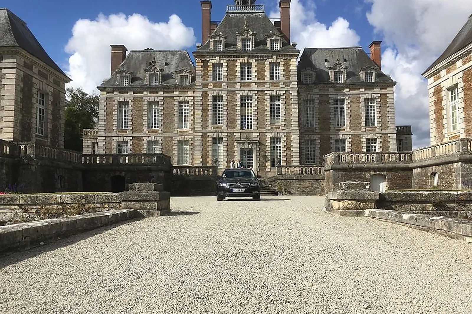 Transfert, VÉHICULES DE PRESTIGE - GRENTHEVILLE (CALVADOS) : LES VOITURES HENRI PAVARD