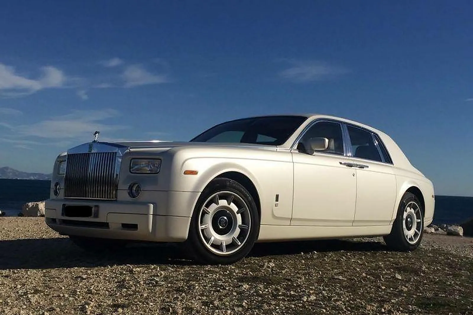 Transfert, VÉHICULES DE PRESTIGE - MARSEILLE (BOUCHES-DU-RHÔNE) : DELUX ROLLS LOCATION