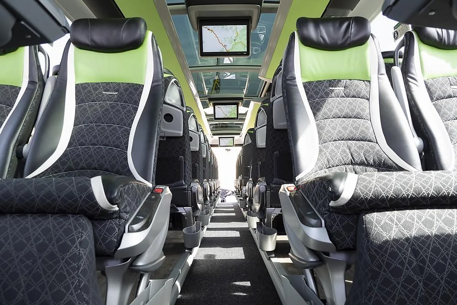 Transfert, VÉHICULES DE PRESTIGE - MARVEJOLS (LOZÈRE) : GAIFFIER AUTOCARS