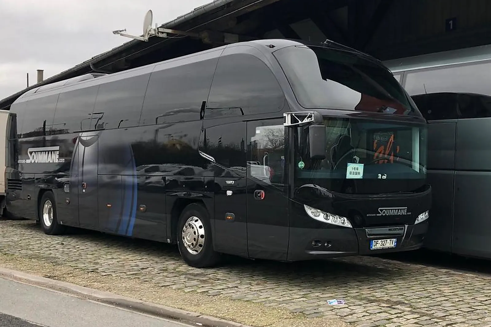 Transfert, VÉHICULES DE PRESTIGE - NOISY-LE-GRAND (SEINE-SAINT-DENIS) : SOUMMANE