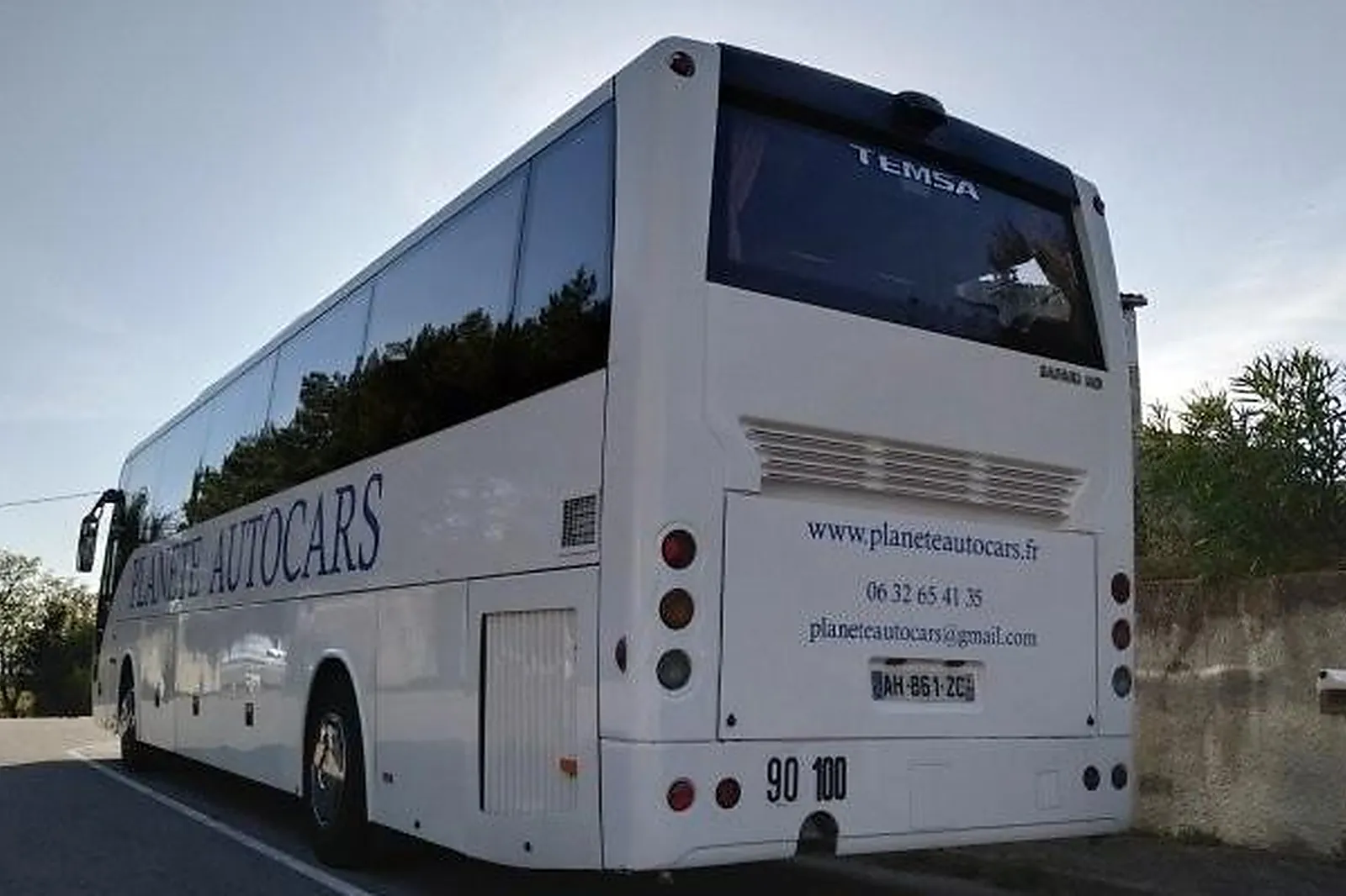 Transfert, VÉHICULES DE PRESTIGE - PARIS (PARIS) : PLANÈTE AUTOCARS