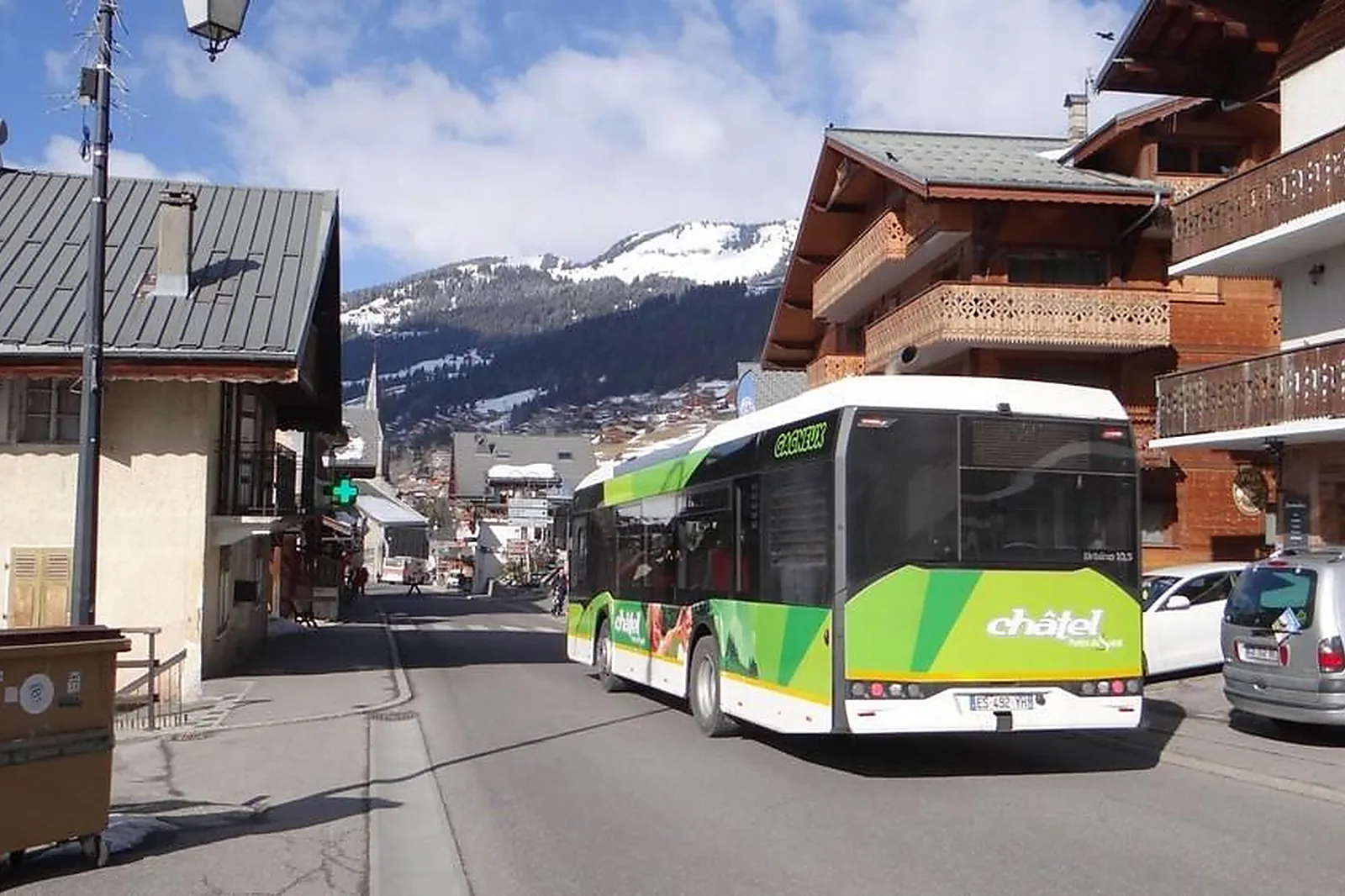 Transfert, VÉHICULES DE PRESTIGE - PARIS (PARIS) : SOTRACARS