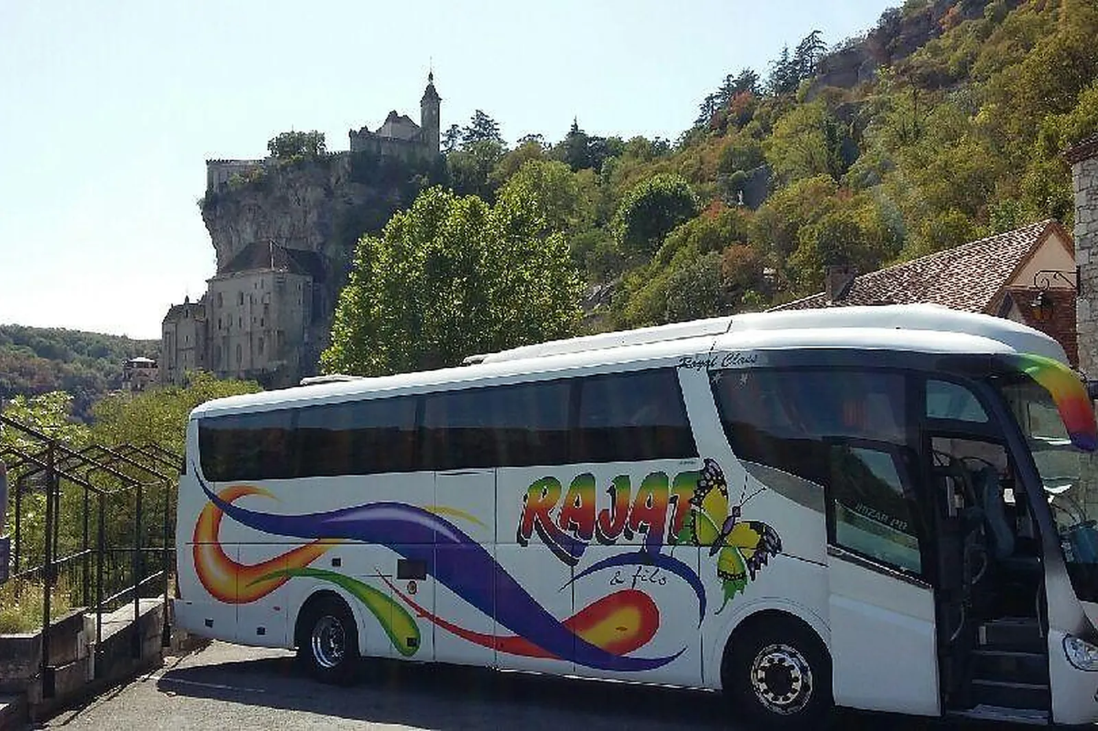 Transfert, VÉHICULES DE PRESTIGE - THIERS (PUY-DE-DÔME) : VOYAGE RAJAT