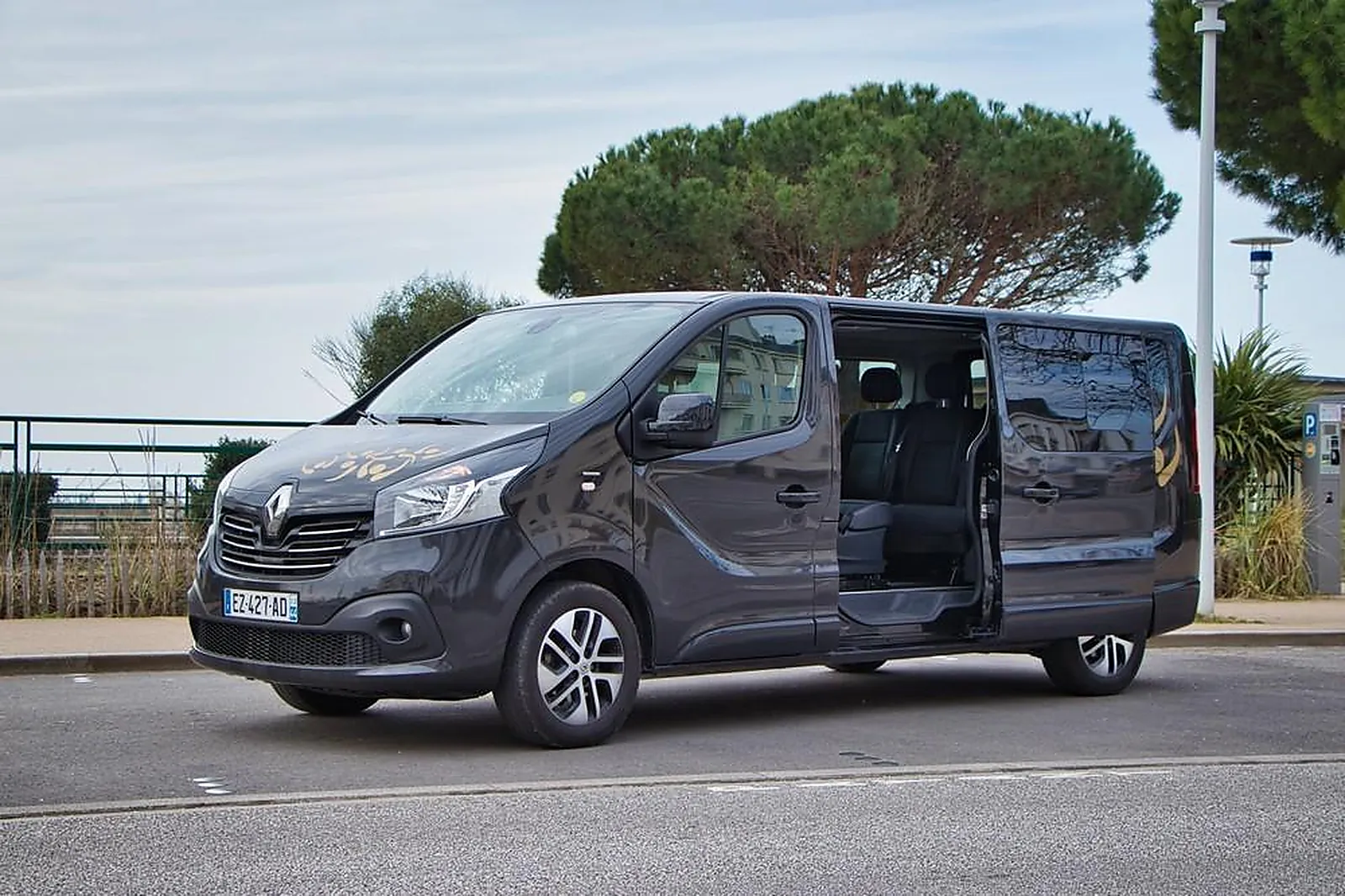 Transfert, VÉHICULES DE PRESTIGE - TRIGNAC (LOIRE-ATLANTIQUE) : LES TRANSPORTS T