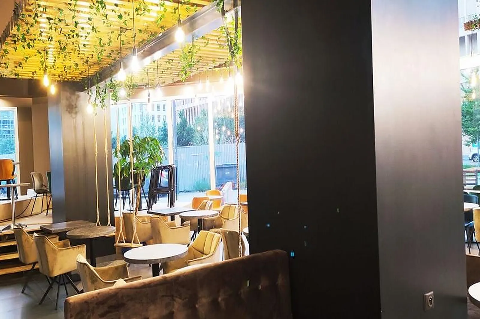 Lieux événementiels, 19