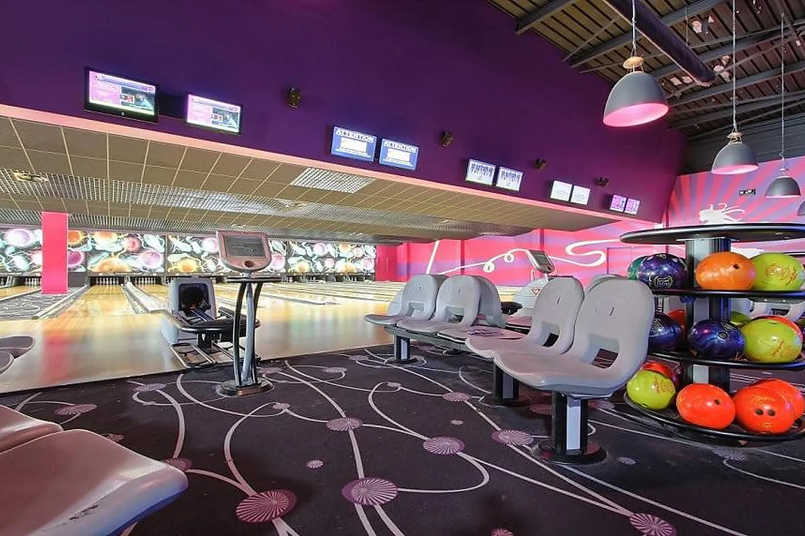 Lieux événementiels, AK BOWLING ET BILLARD