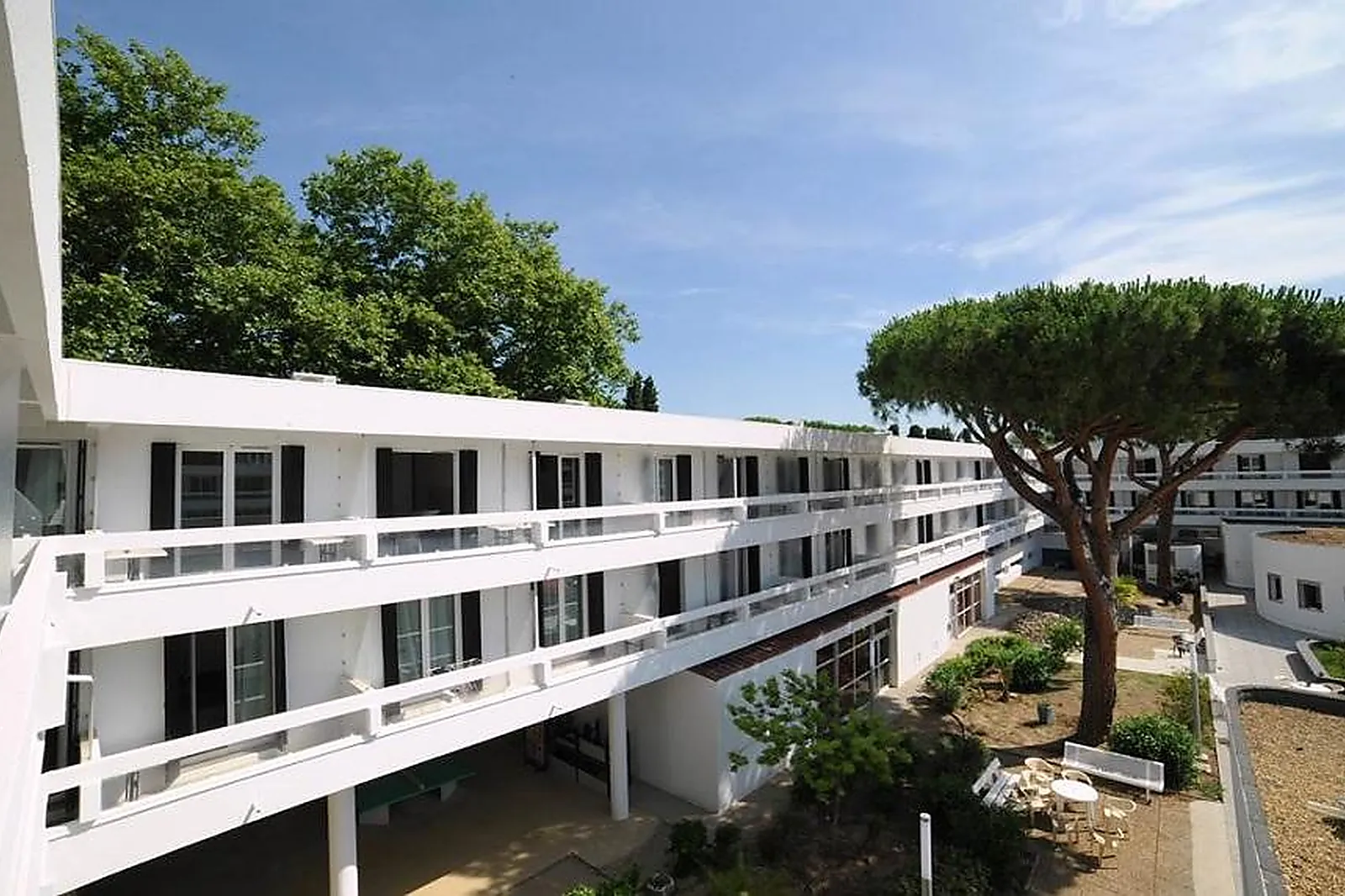 Lieux événementiels, ACTIF RÉSIDENCE LES CYCLADES