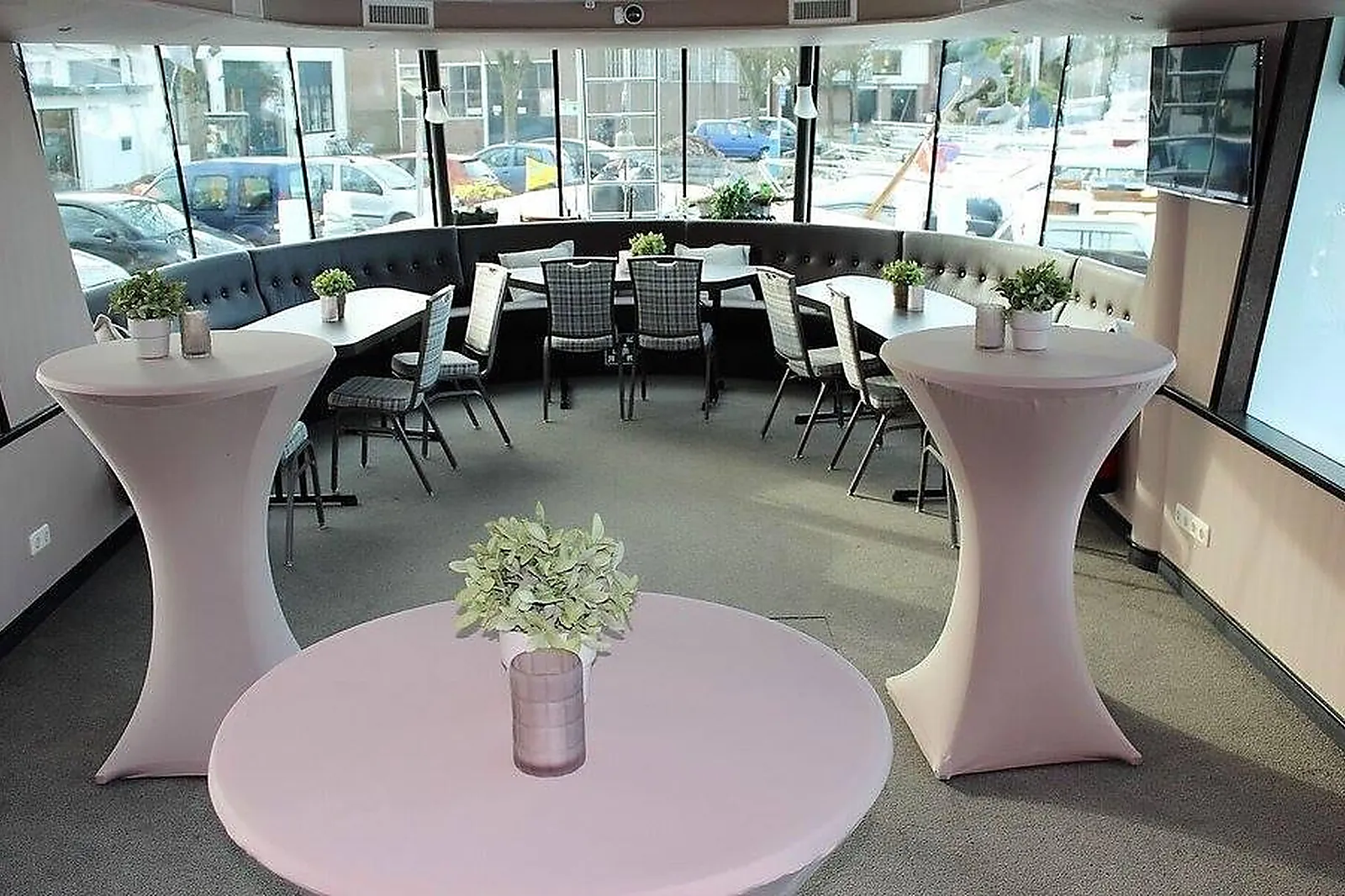 Lieux événementiels, AQUITANIA