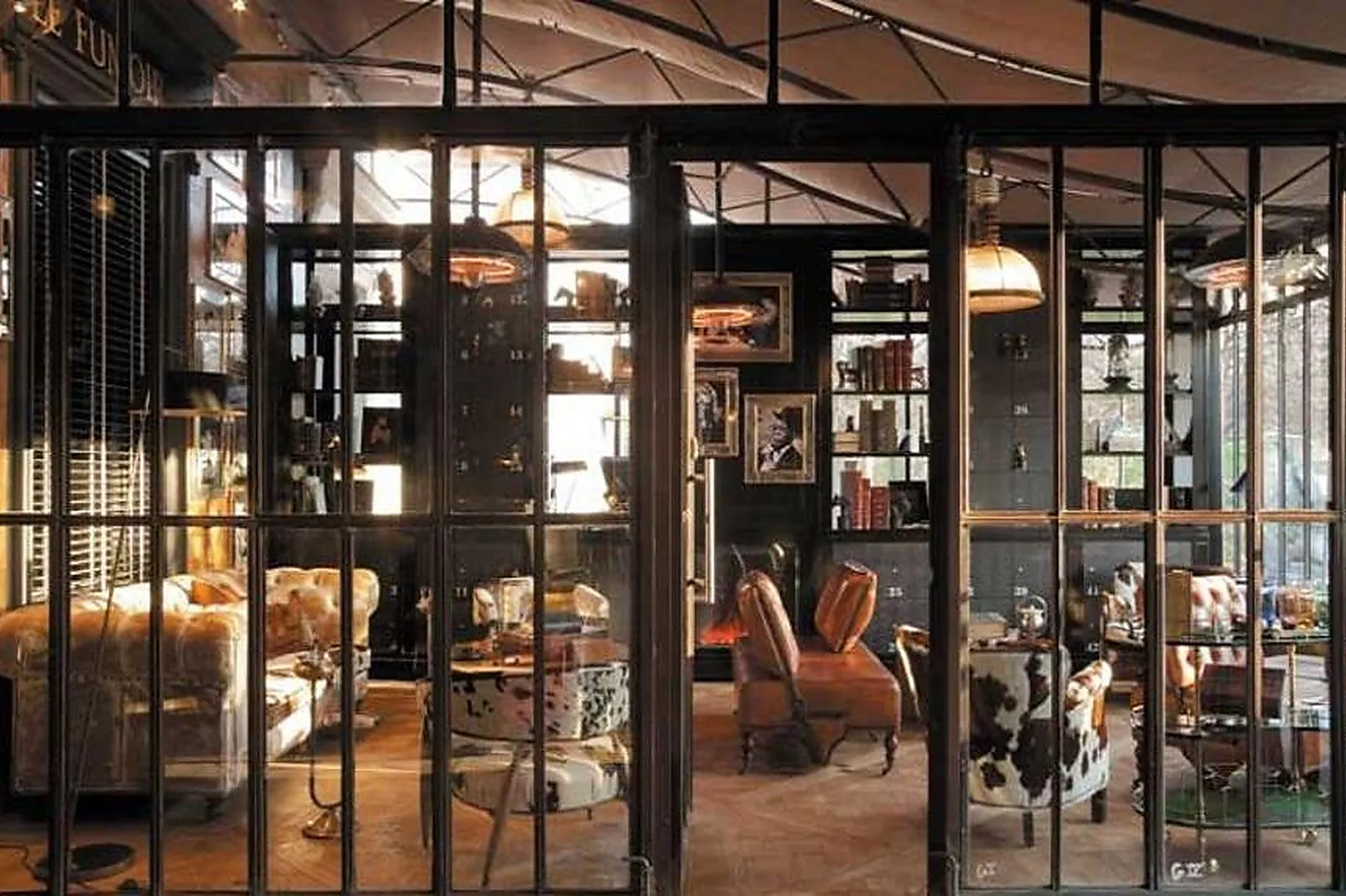 Lieux événementiels, AU RESTAURANT L'ILE