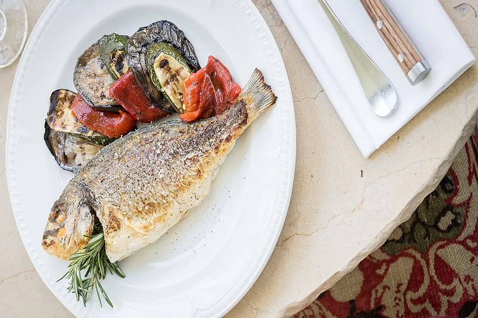 Lieux événementiels, AU RESTAURANT L'ILE