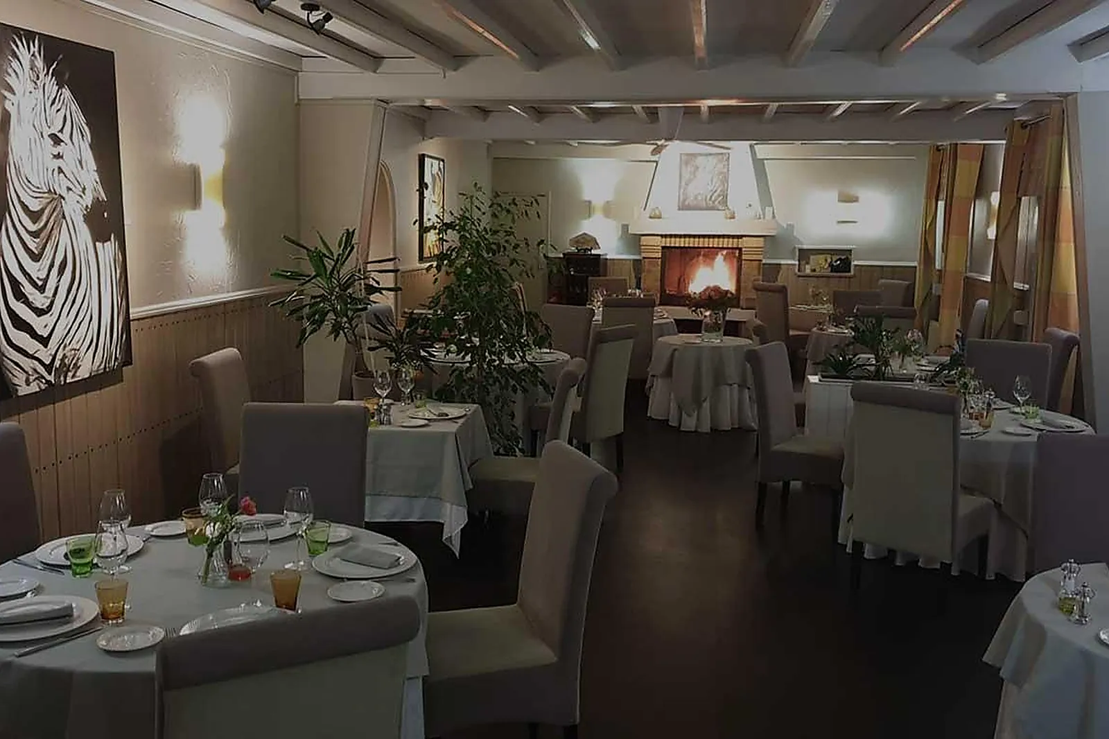 Cafés et Restaurants, AUBERGE DE L'ERMITAGE