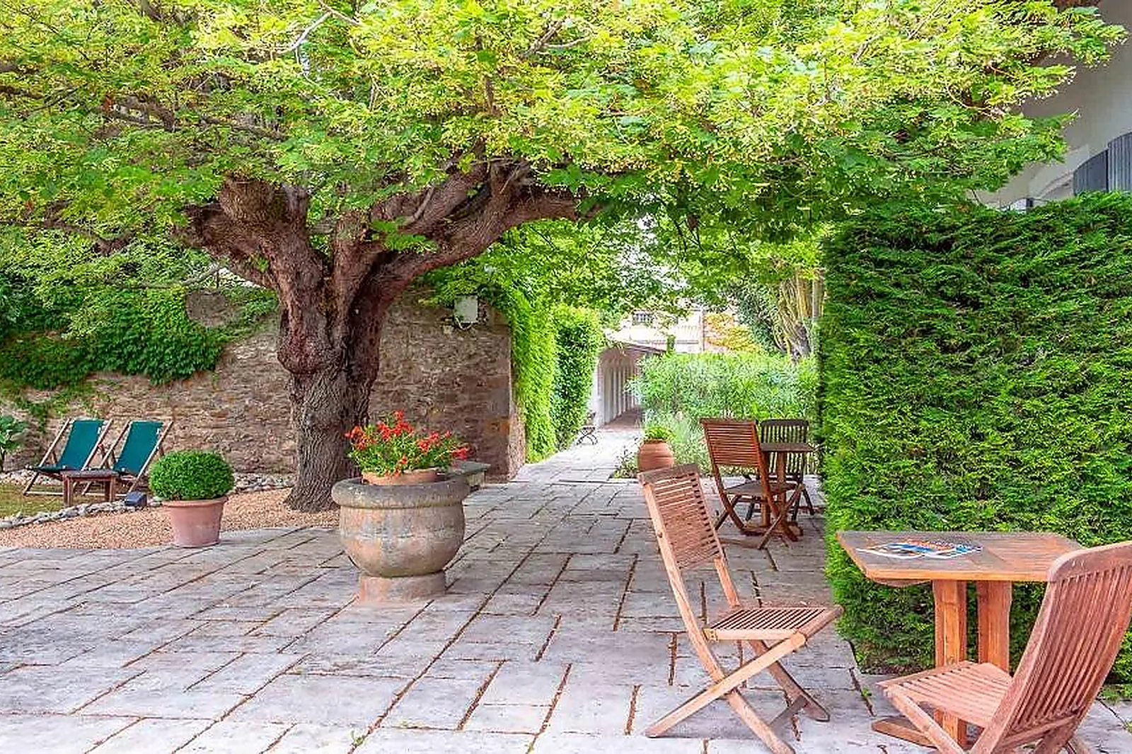 Lieux événementiels, BEST WESTERN HÔTEL LE DONJON