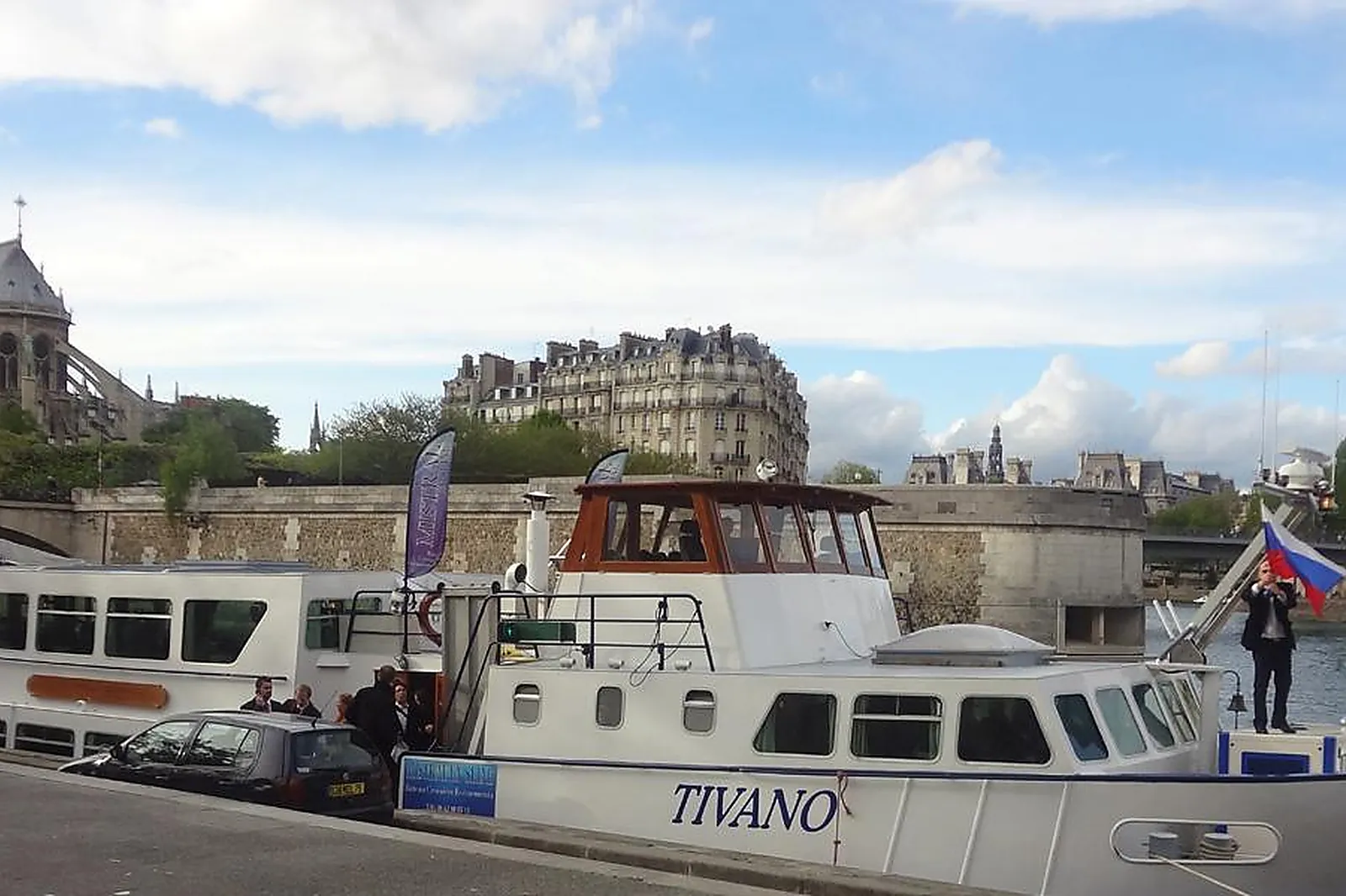 Lieux événementiels, BATEAU TIVANO