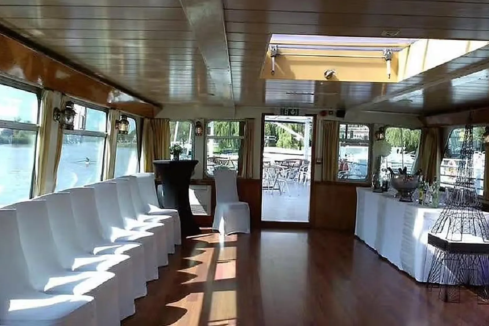 Lieux événementiels, BATEAU TIVANO