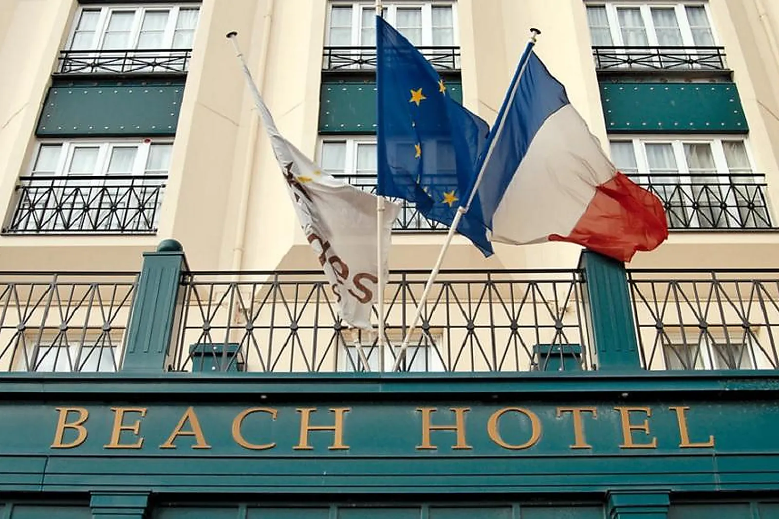 Lieux événementiels, BEACH HÔTEL