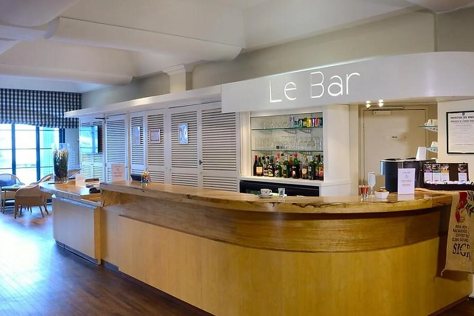 Lieux événementiels, BEACH HÔTEL