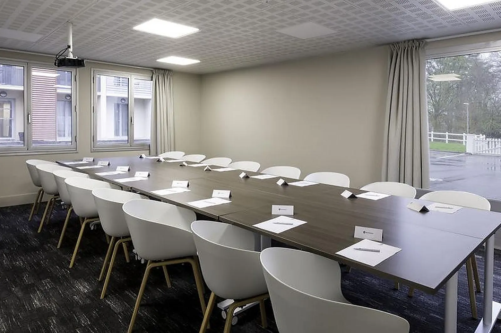 Lieux événementiels, BEST WESTERN HÔTEL LA PORTE DES CHÂTEAUX