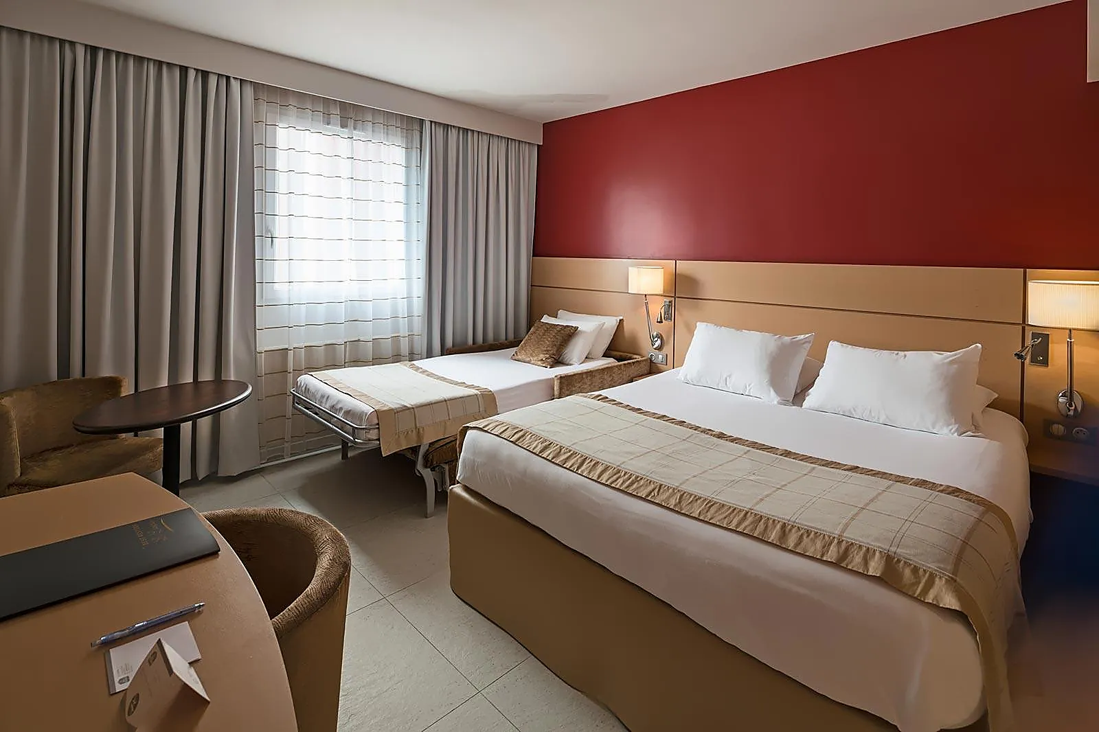 Lieux événementiels, BEST WESTERN HÔTEL LE LAVARIN