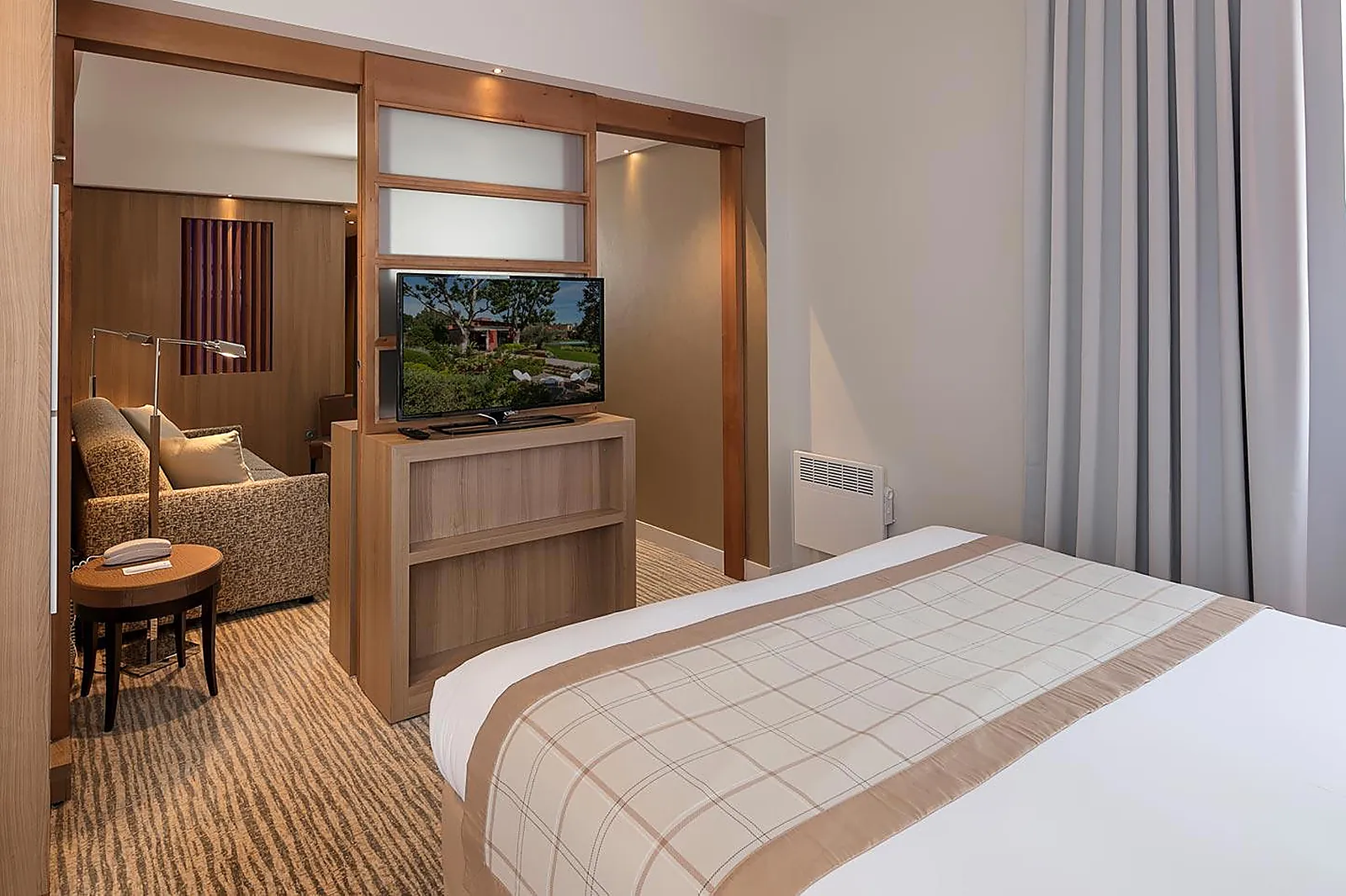 Lieux événementiels, BEST WESTERN HÔTEL LE LAVARIN