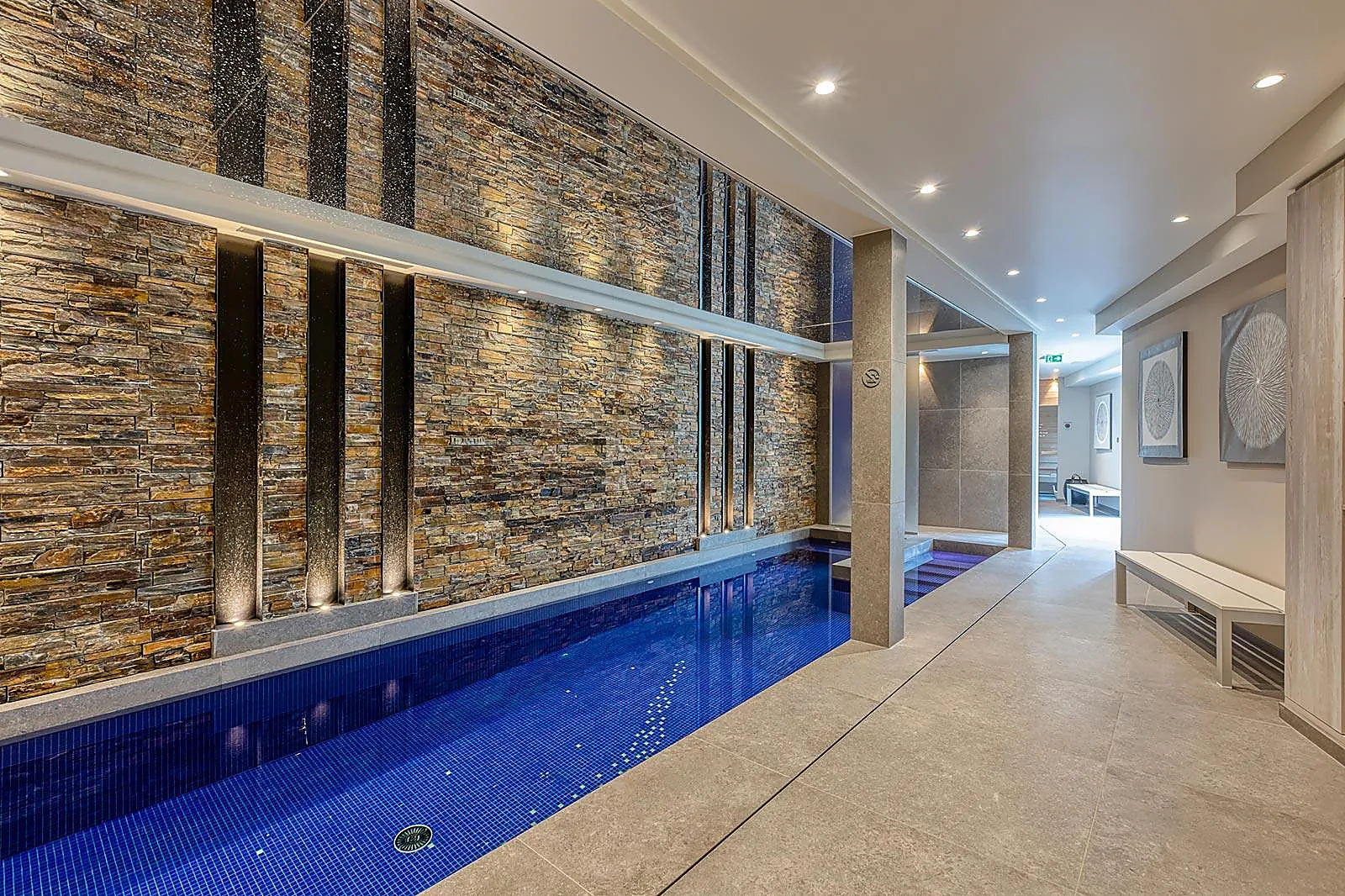 Lieux événementiels, BEST WESTERN HÔTEL LE LAVARIN