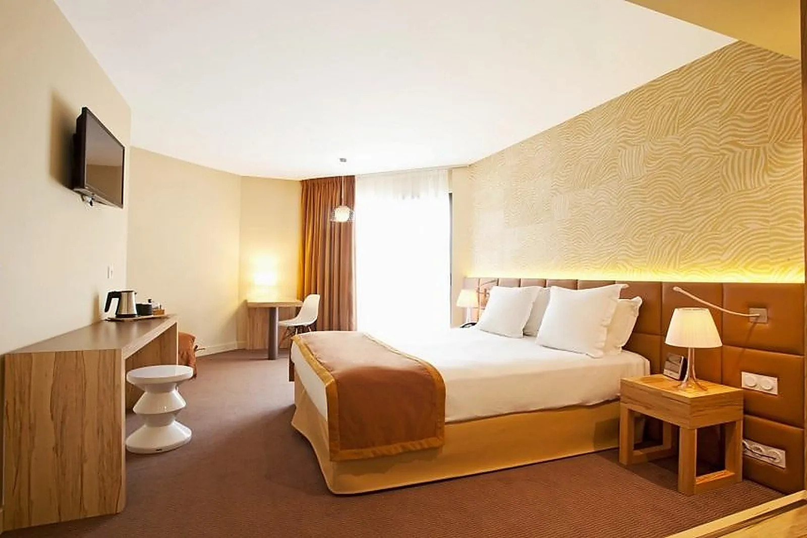 Lieux événementiels, BEST WESTERN HÔTEL LE PARADOU AVIGNON